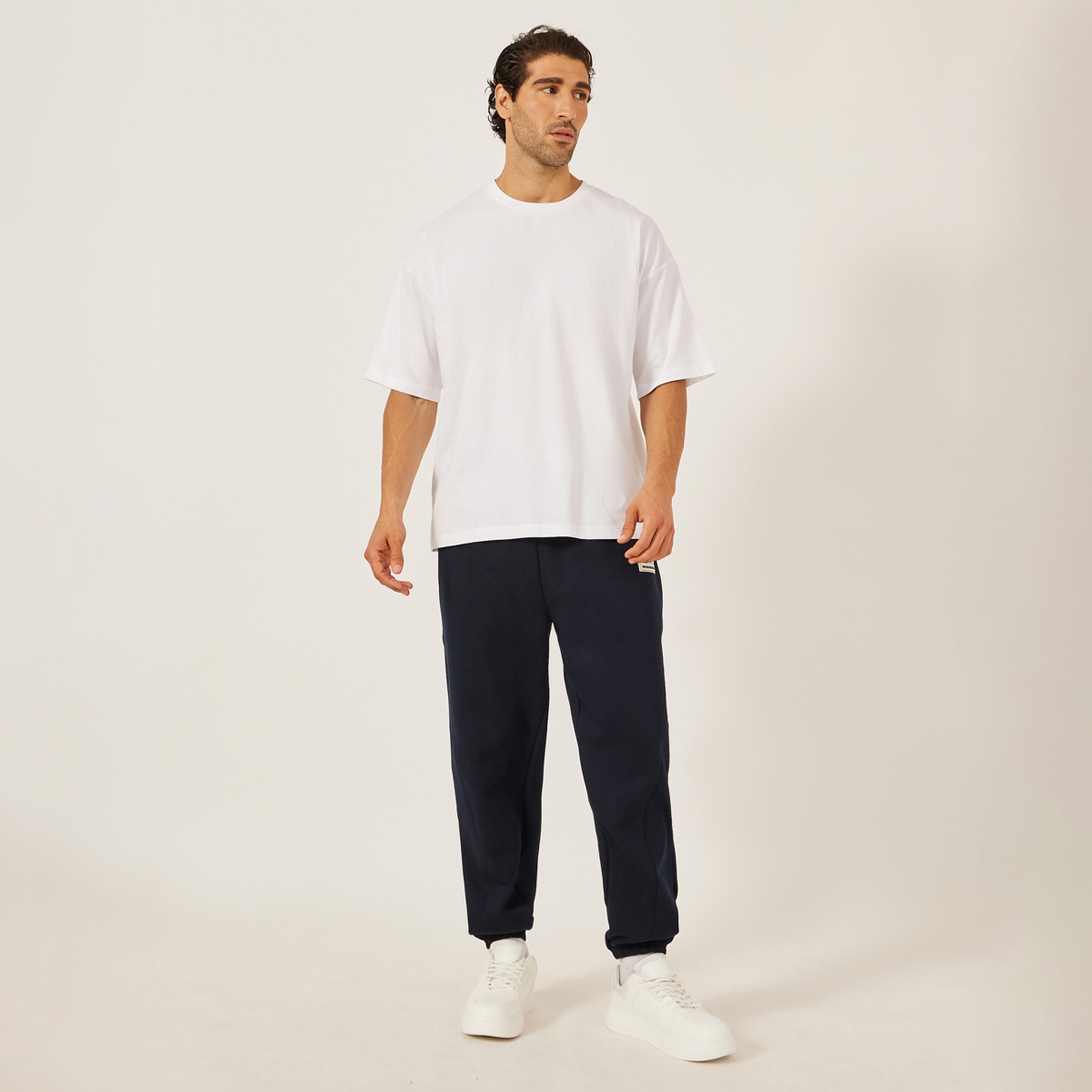ستايلي - تي شيرت جيرسي كبير الحجم بطبعة جرافيكية على الظهر-men-clothing-tshirtsandpolos-tshirts-image-2