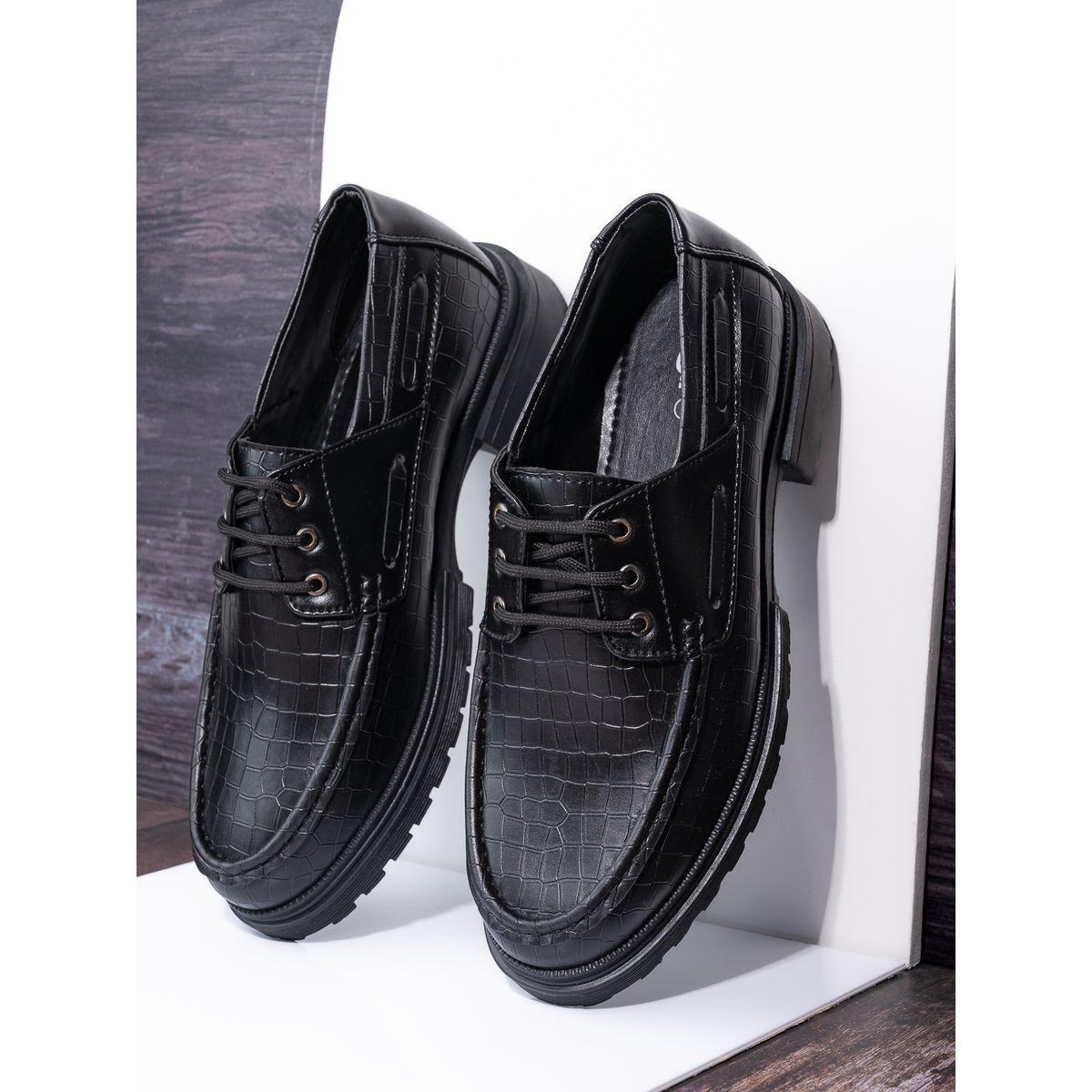 حذاء قارب بتفاصيل بارزة الملمس ورباط غلق-men-shoes-formalshoes-image-1