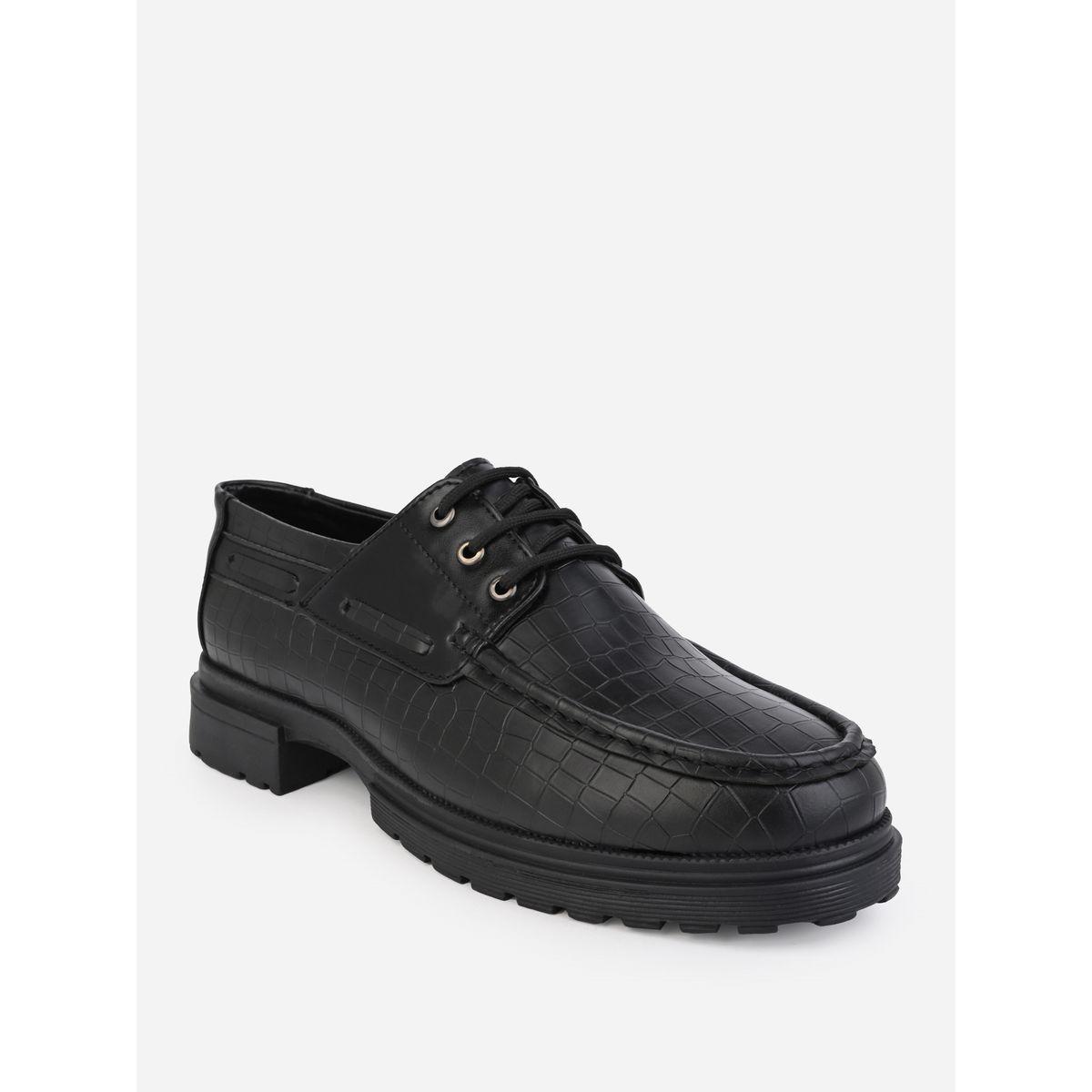 حذاء قارب بتفاصيل بارزة الملمس ورباط غلق-men-shoes-formalshoes-image-4