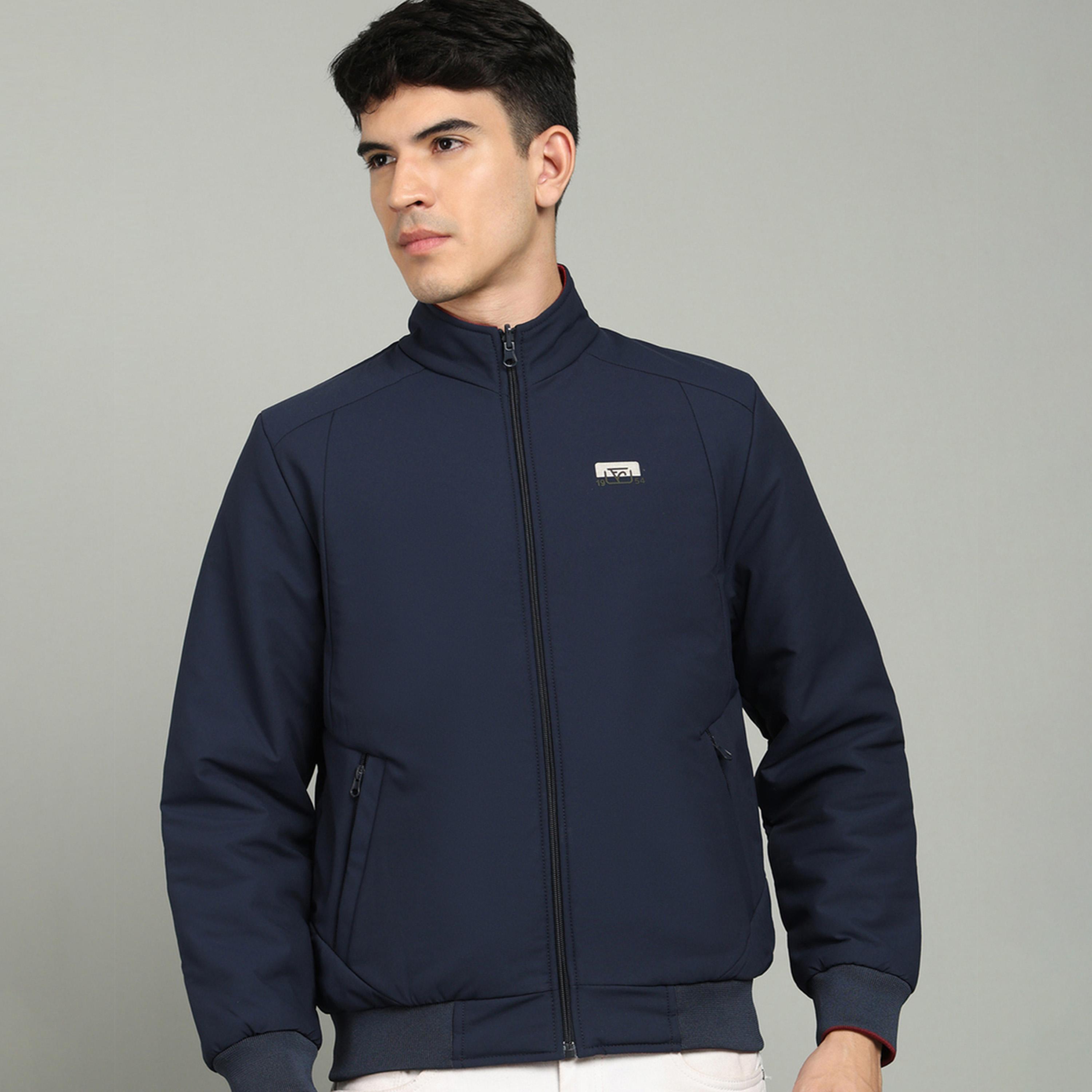فورت كولينز × ستايلي - جاكيت بياقة عالية وسحّاب أمامي وشارة-men-clothing-jacketsandblazers-jackets-image-1