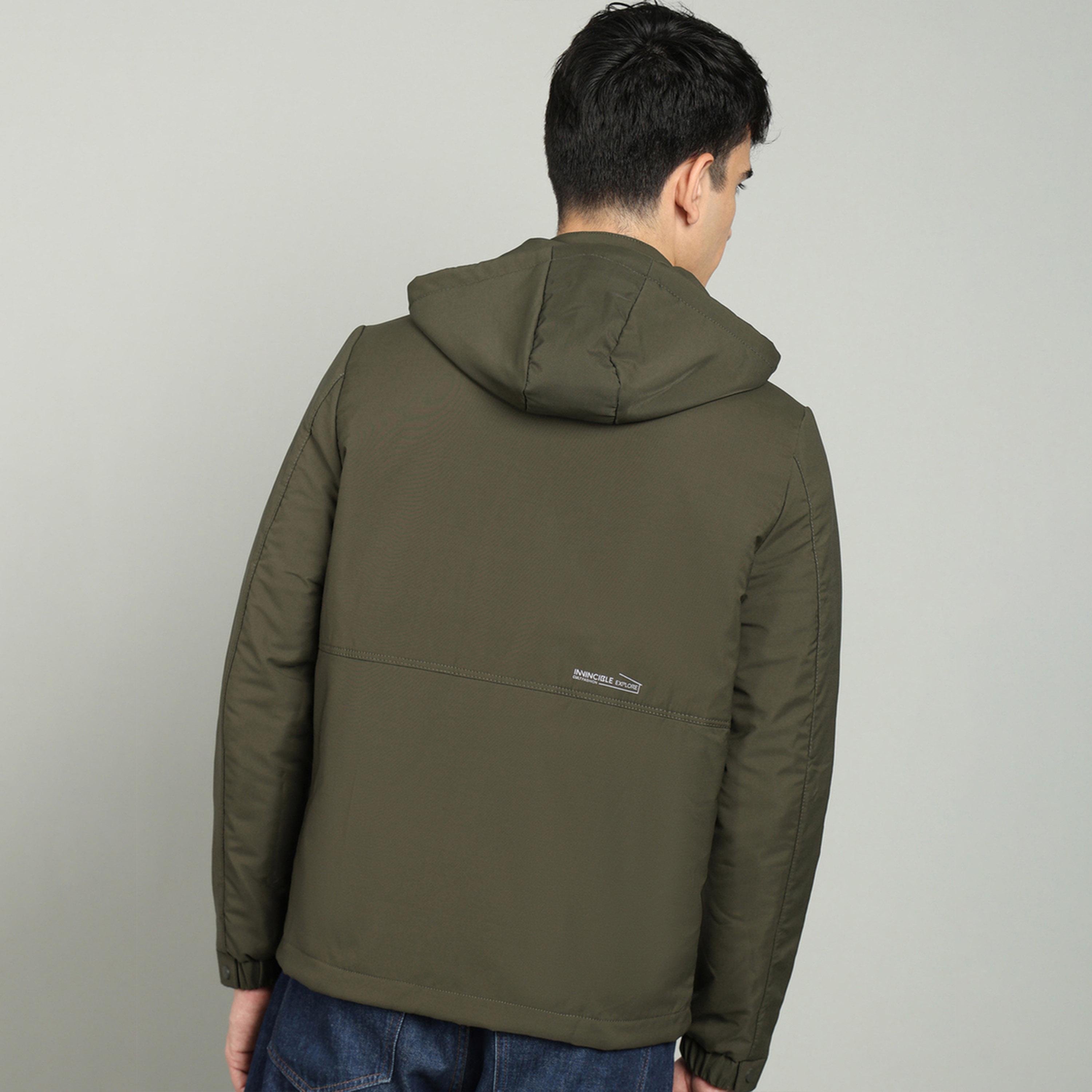 فورت كولينز × ستايلي - جاكيت خفيف الوزن بقبعة وسحاب أمامي-men-clothing-jacketsandblazers-jackets-image-4