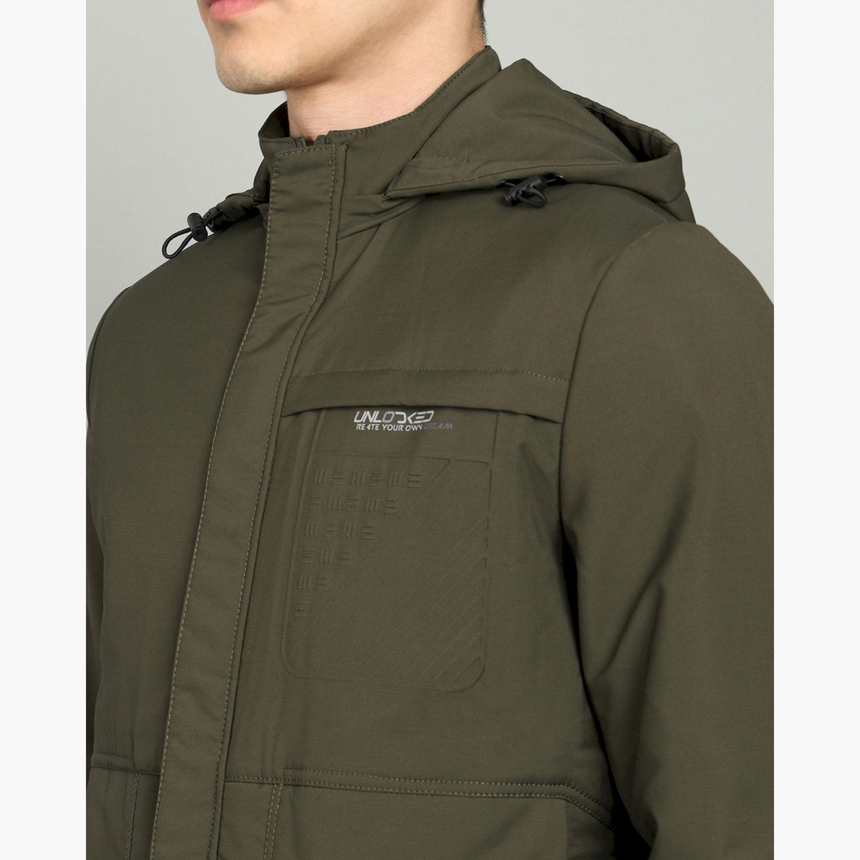 فورت كولينز × ستايلي - جاكيت خفيف الوزن بقبعة وسحاب أمامي-men-clothing-jacketsandblazers-jackets-image-5