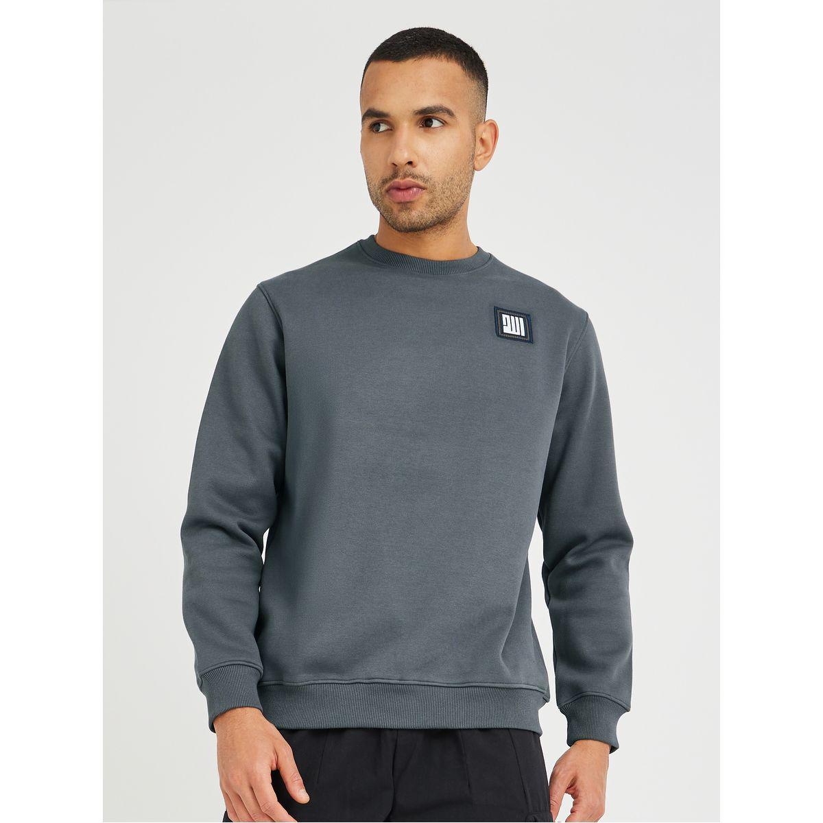 سويت شيرت بطبعة كتابة وياقة دائرية-men-winterwear-hoodiesandsweatshirts-image-1