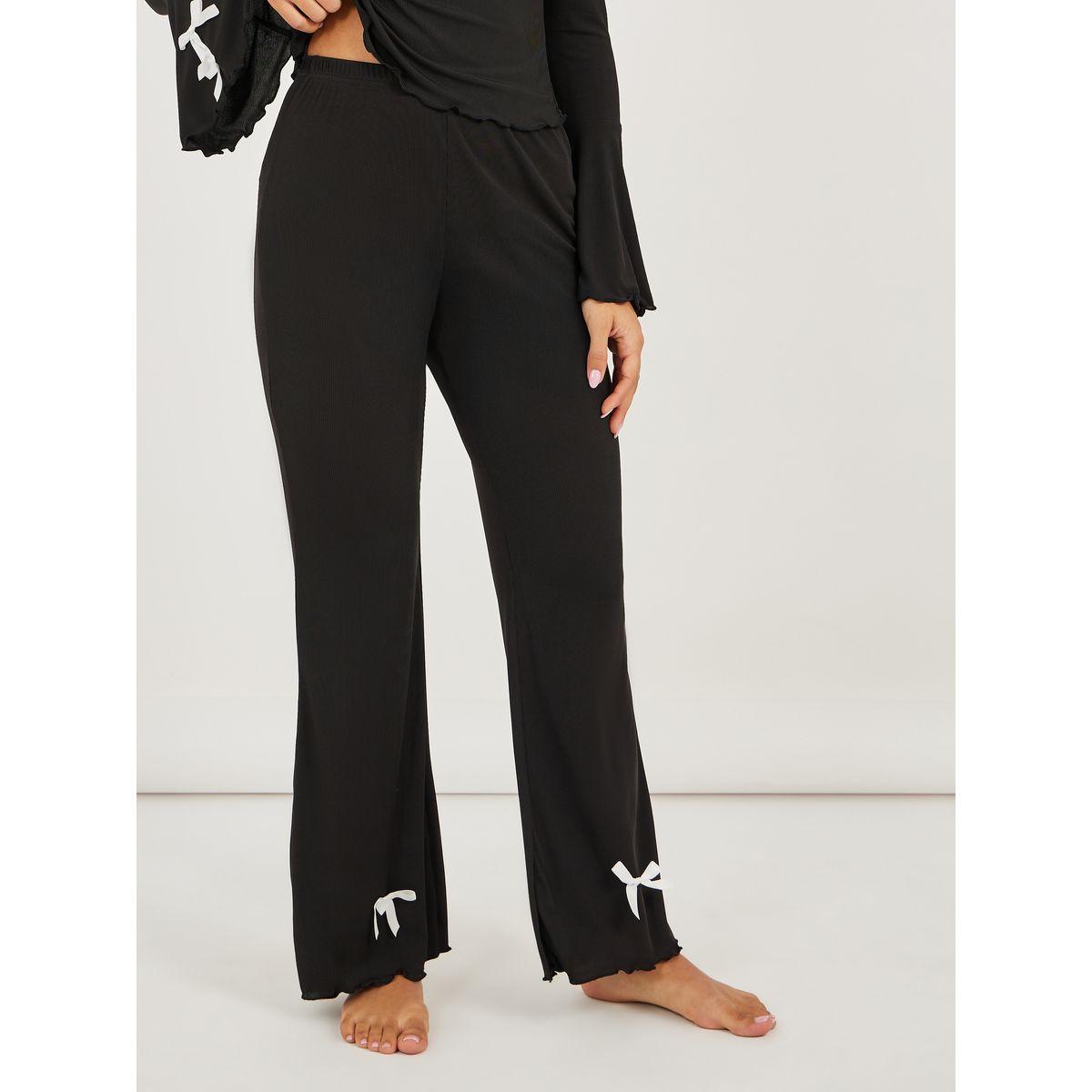 Styli Solid Ruffle Sleeve Multi Bow Detail Top and Flared Pyjama Set-women-clothing-nightwear-pyjamas-longsets-image-4