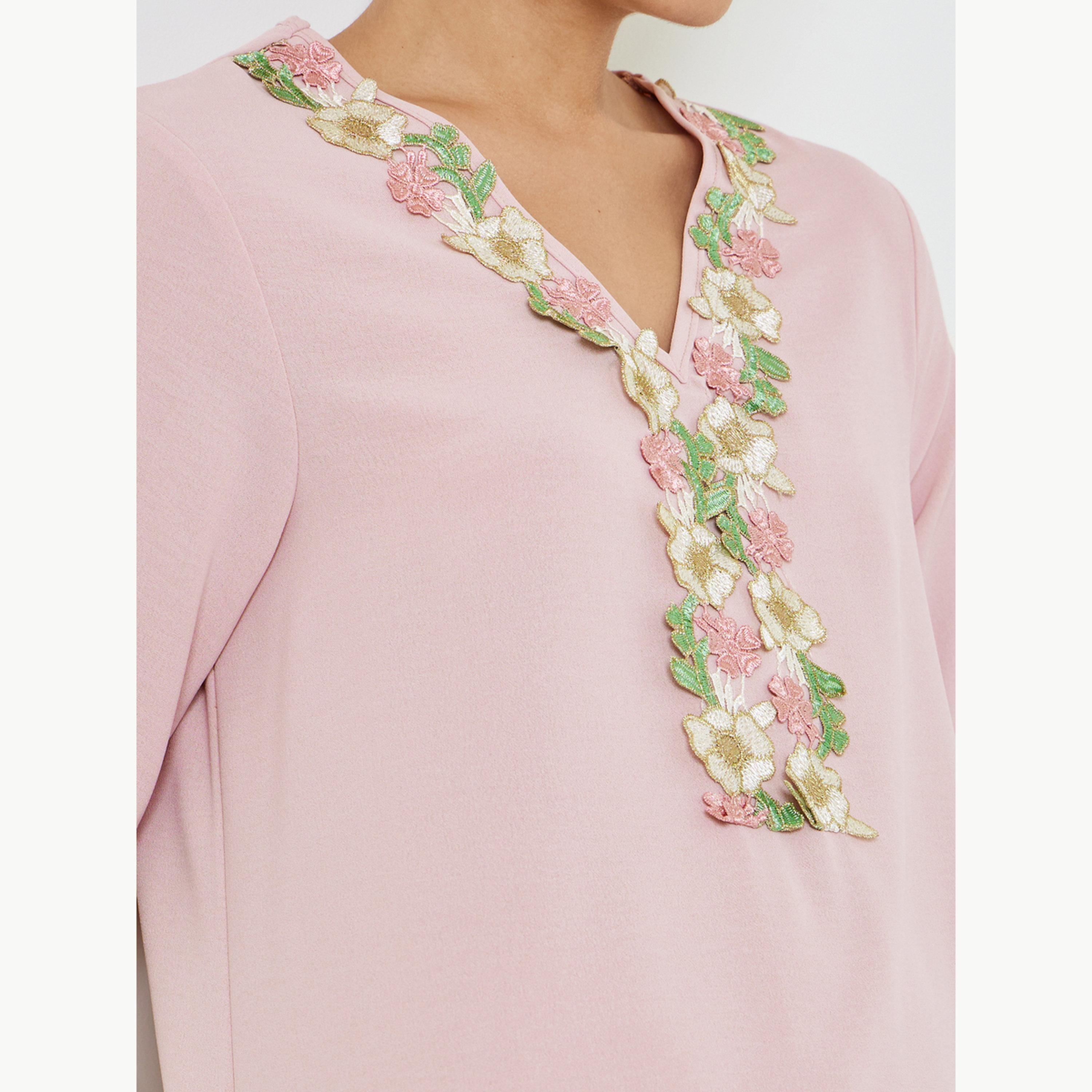 جلابية بحواف دانتيل ونمط زهور-women-arabicclothing-jalabiyas-image-5