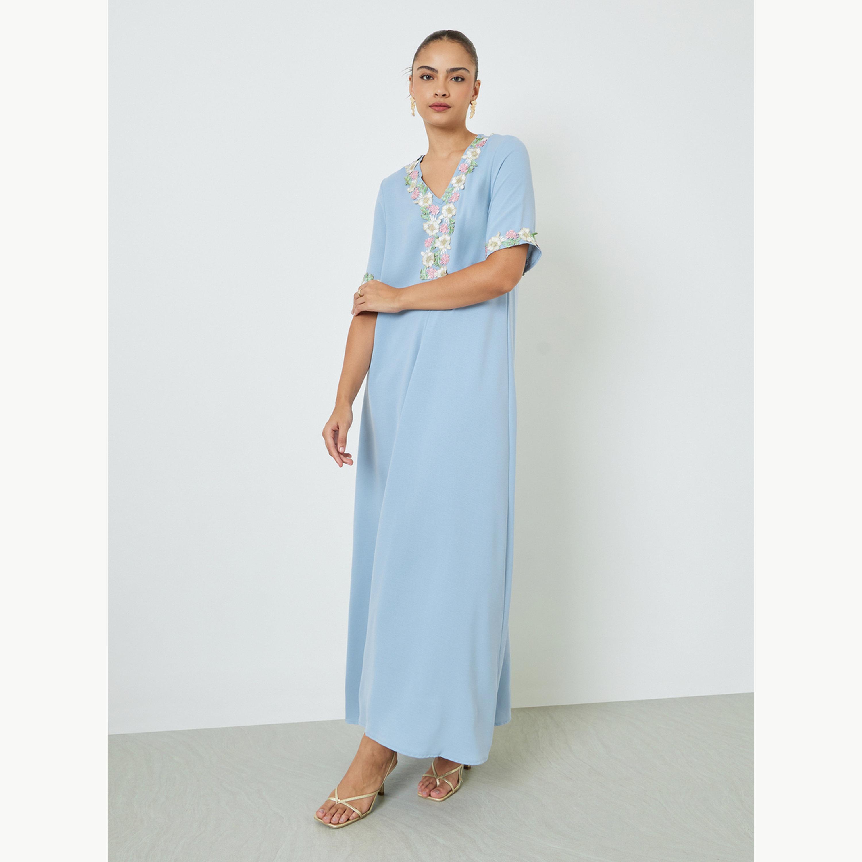 جلابية بحواف دانتيل ونمط زهور-women-arabicclothing-jalabiyas-image-3