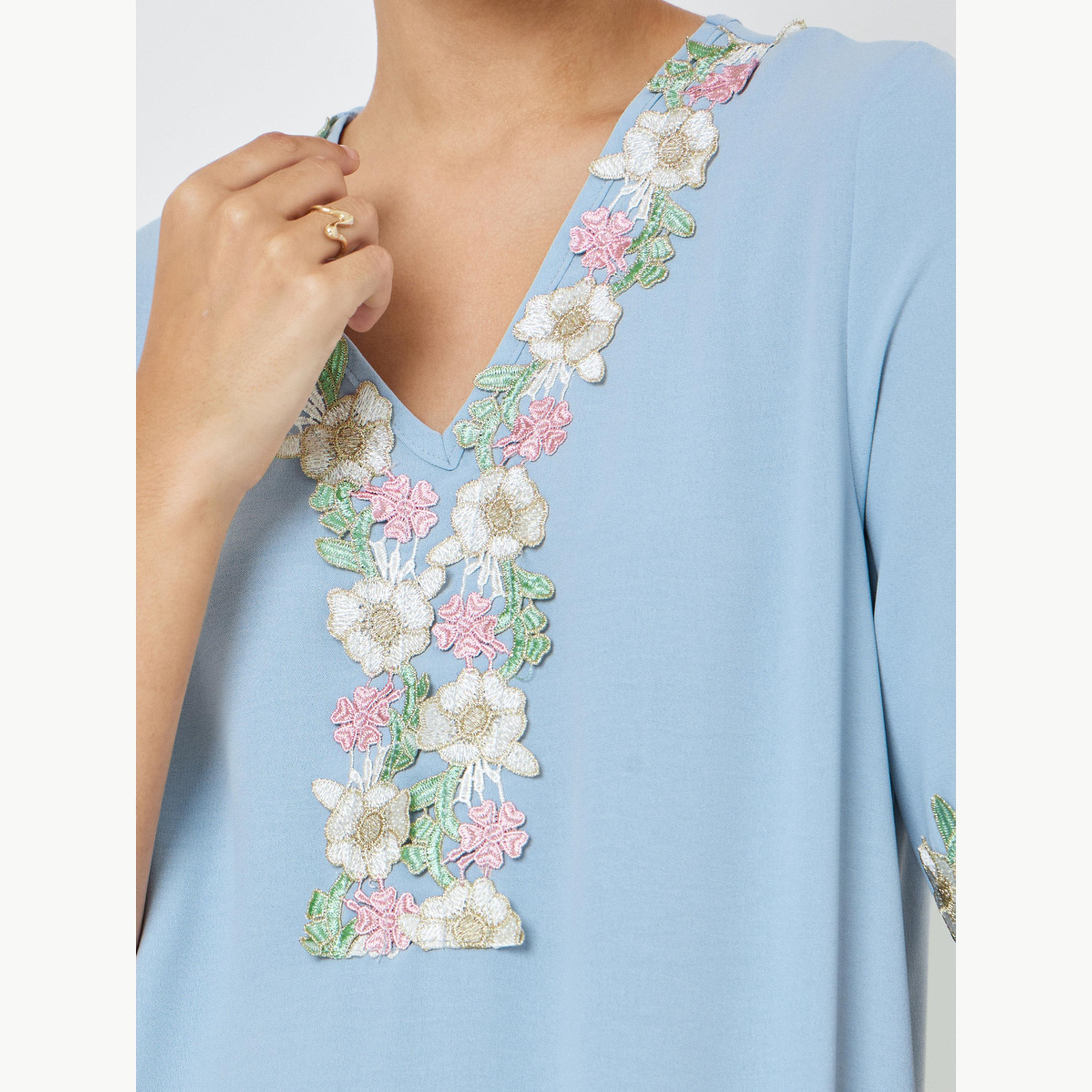 جلابية بحواف دانتيل ونمط زهور-women-arabicclothing-jalabiyas-image-5