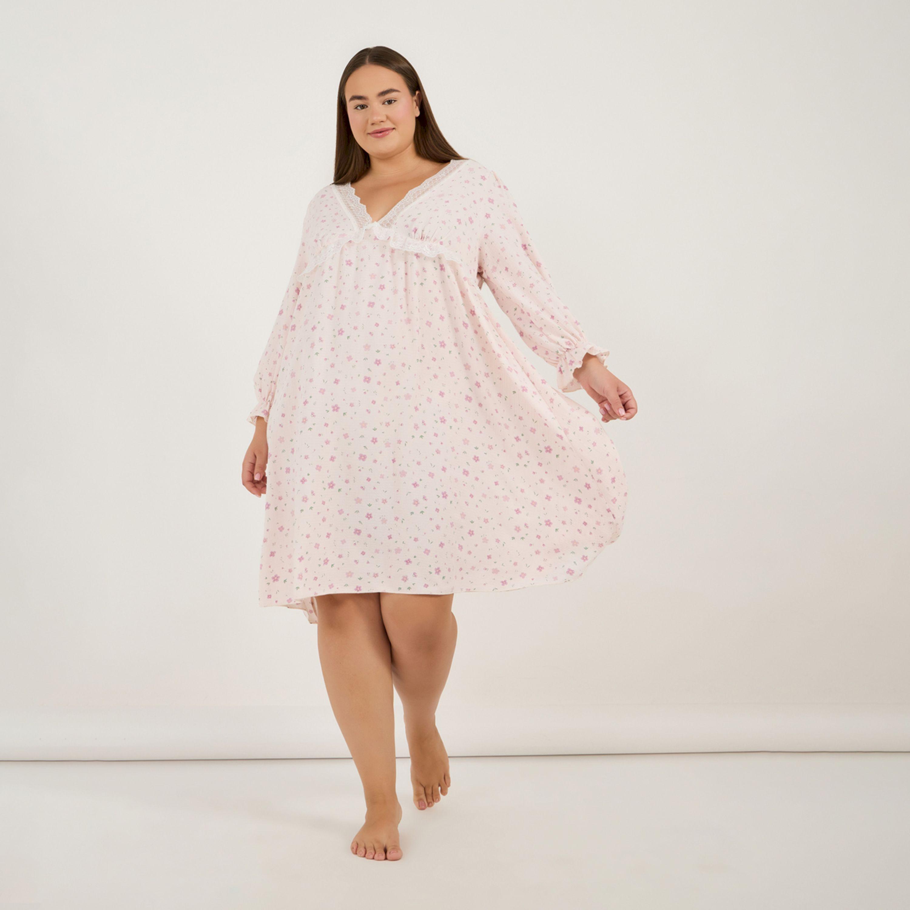 Styli Unwind Plus Size All Over Floral Print V Neck Nightdress with Lace Detail-women-clothing-nightwear-nighties-image-1