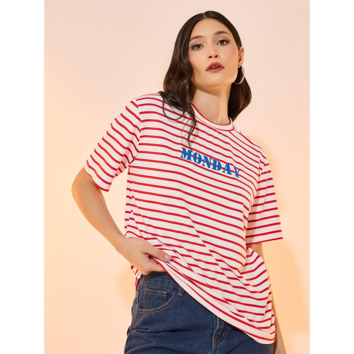 تيشيرت فضفاض بطبعة كتابة وياقة دائرية-women-clothing-tshirts-image-1