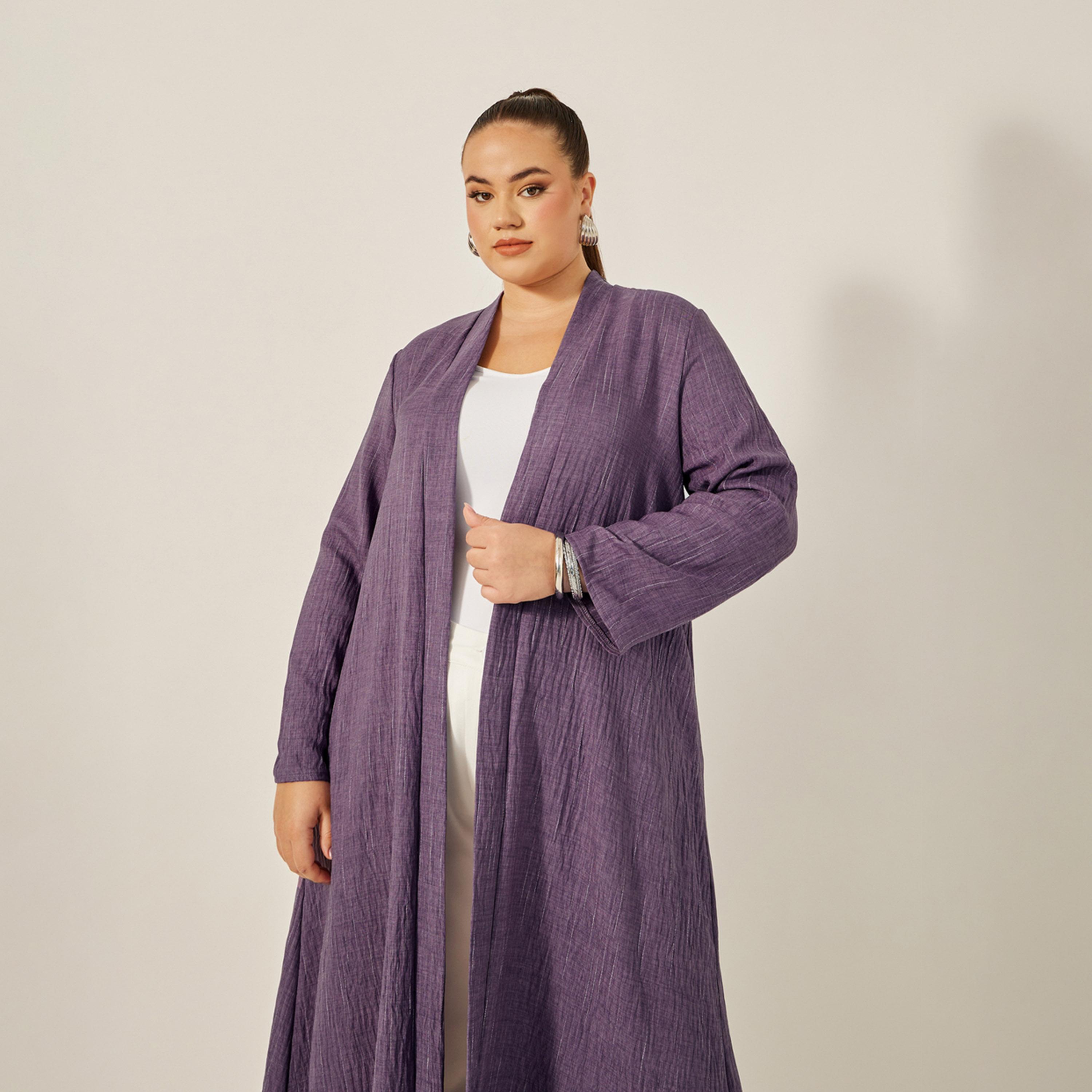 Styli Plus Size Striped Abaya with Back Pleated Detail-women-arabicclothing-abayas-image-3
