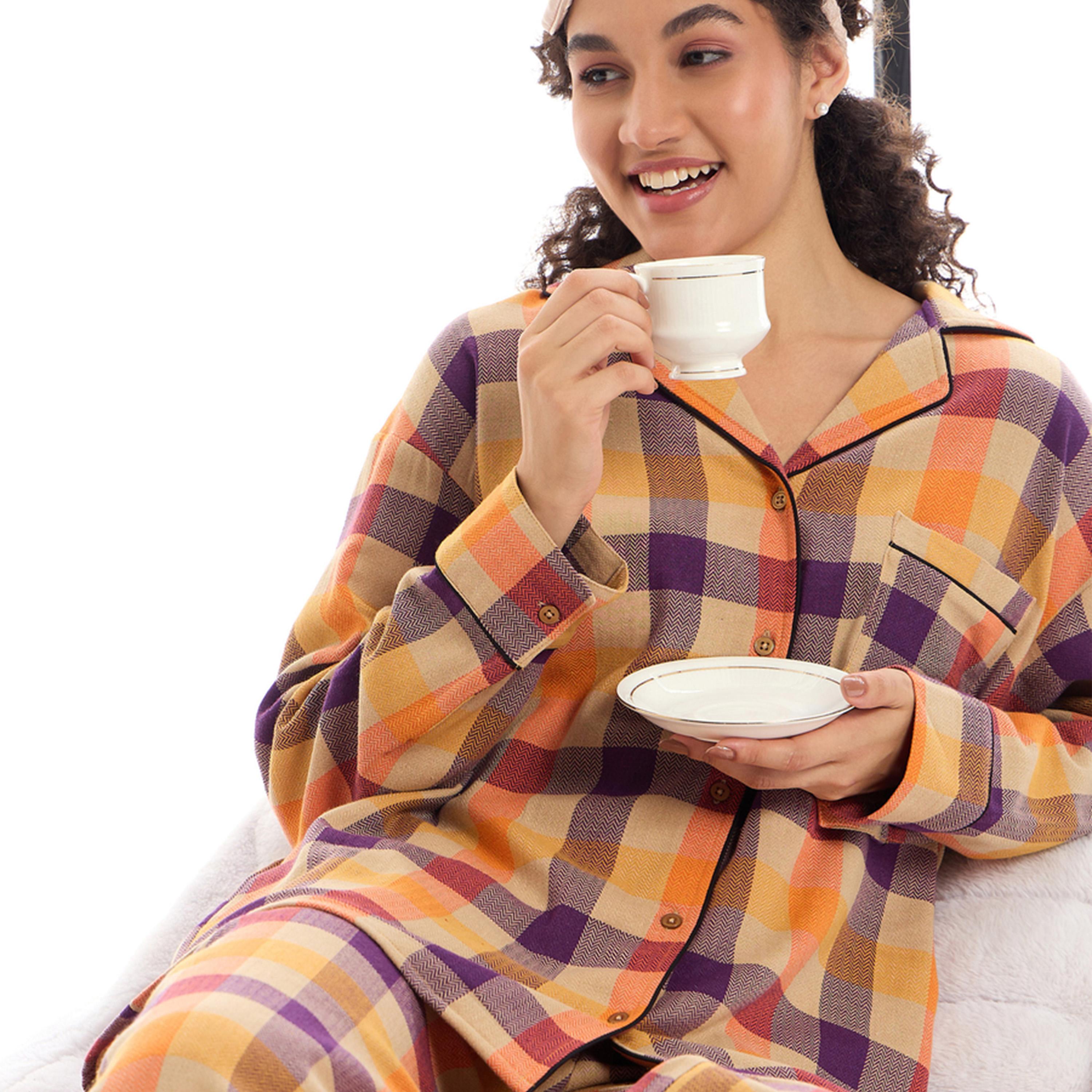 ساسافراس × ستايلي - طقم قميص وبنطال نوم من القطن مربعات-women-clothing-nightwear-pyjamas-longsets-image-1