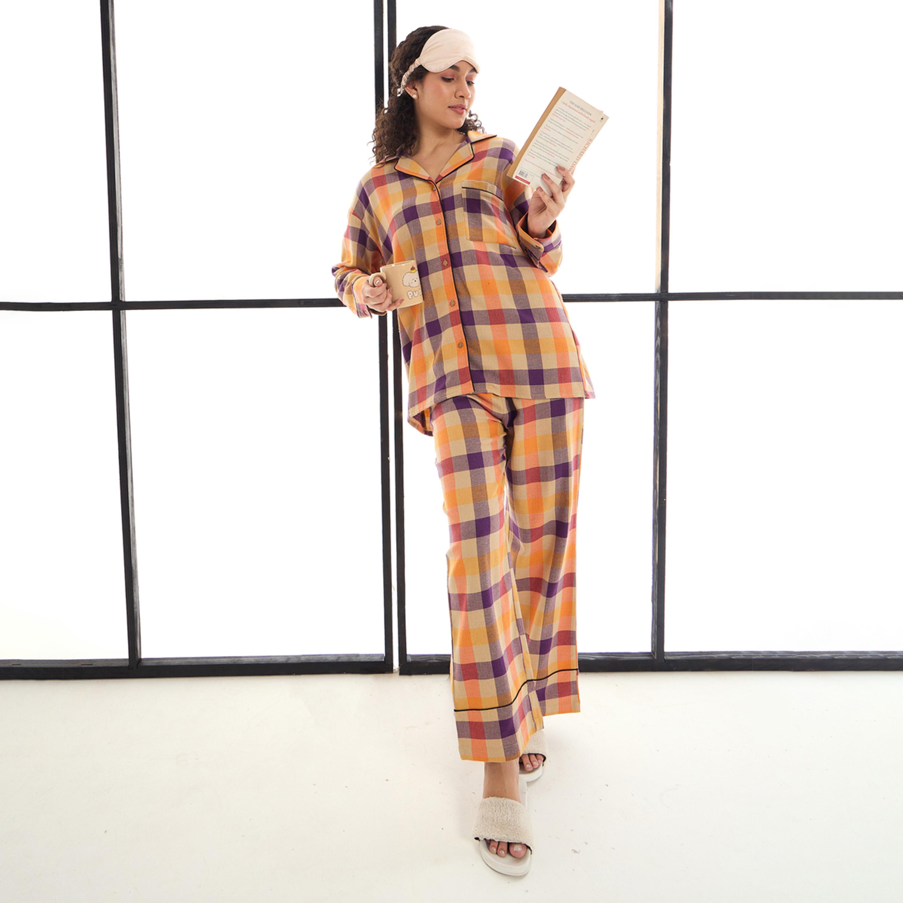 ساسافراس × ستايلي - طقم قميص وبنطال نوم من القطن مربعات-women-clothing-nightwear-pyjamas-longsets-image-2