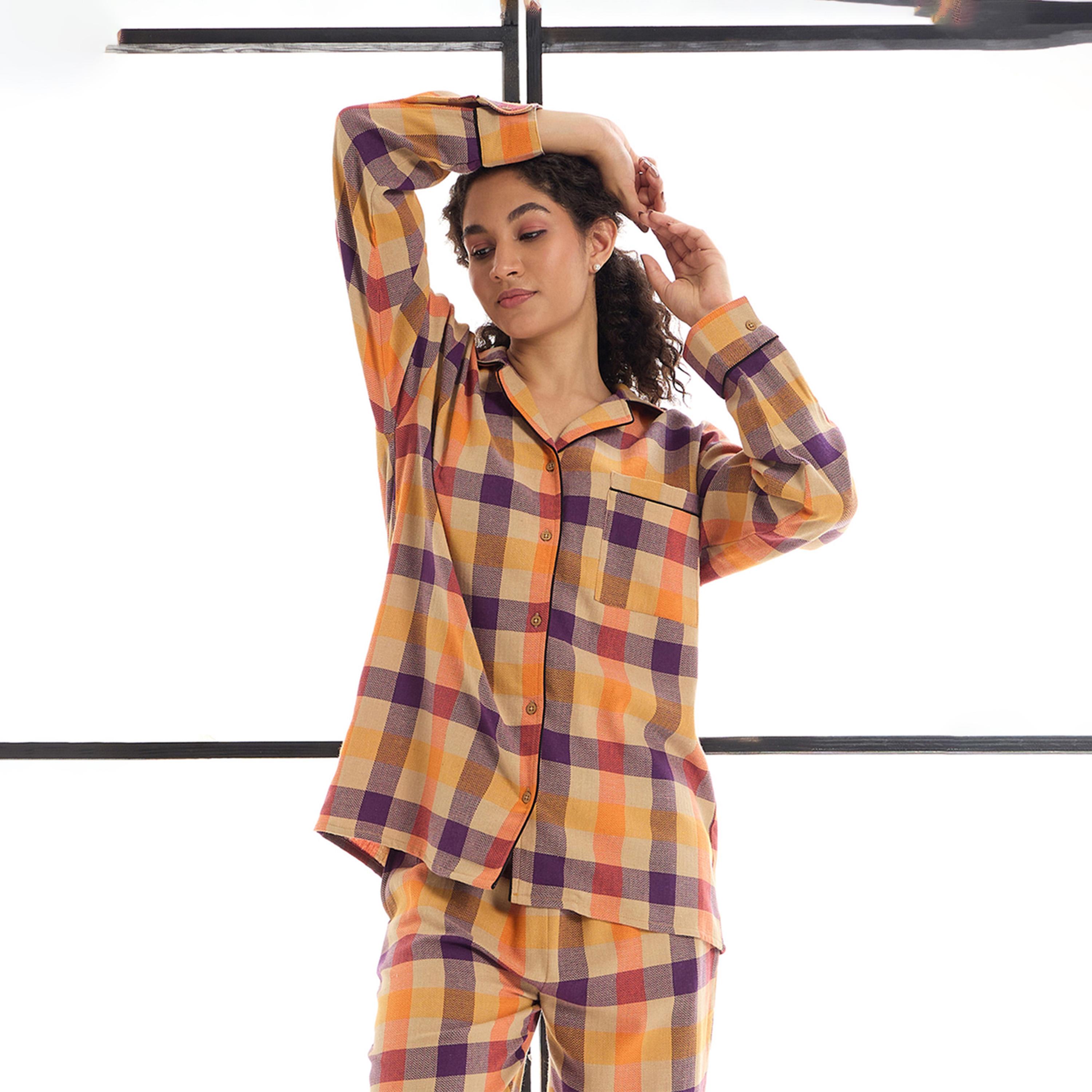 ساسافراس × ستايلي - طقم قميص وبنطال نوم من القطن مربعات-women-clothing-nightwear-pyjamas-longsets-image-7
