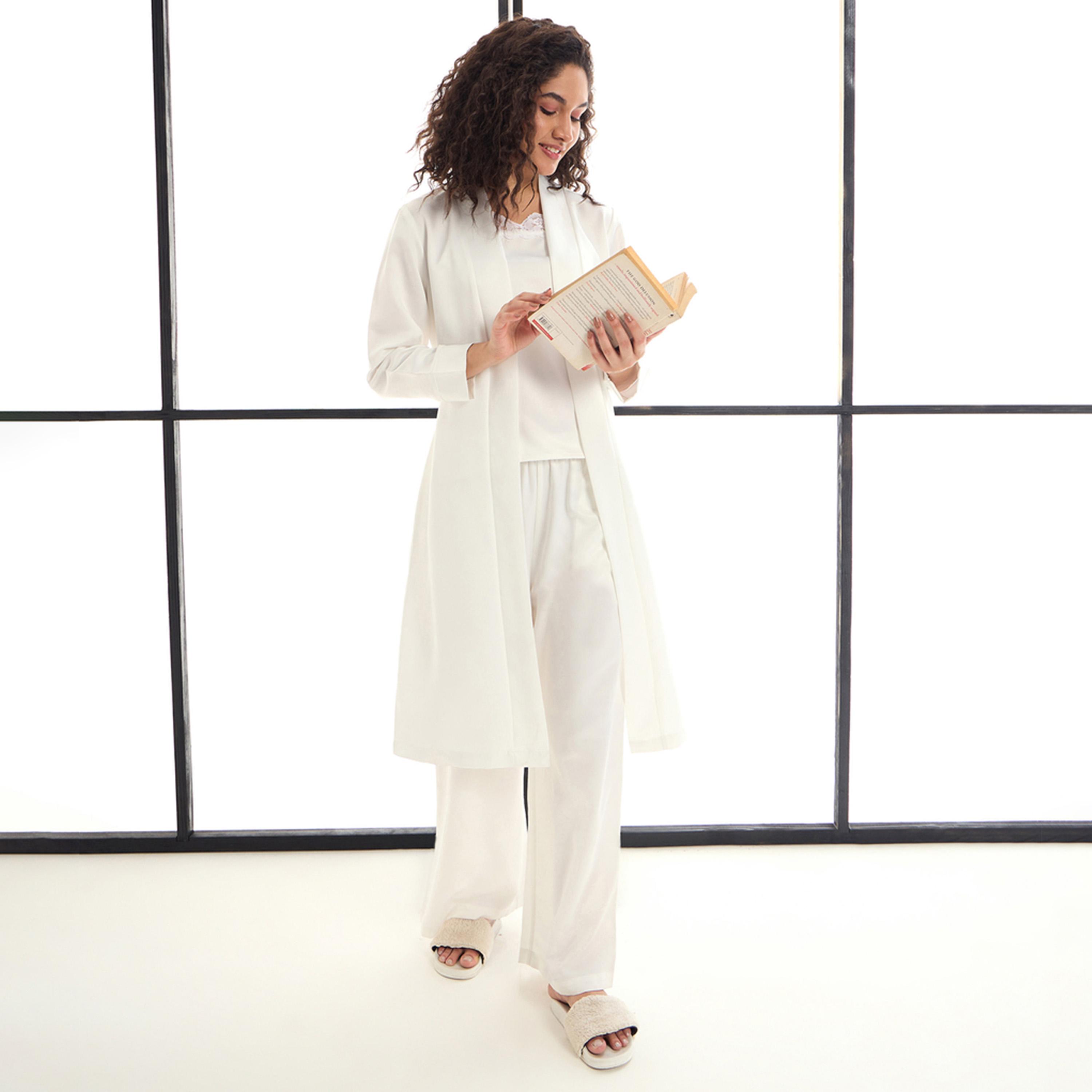 ساسافراس × ستايلي - مجموعة من 3 قطع - بلوزة مع بنطال وسترة قصيرة من الساتان-women-clothing-nightwear-pyjamas-longsets-image-4