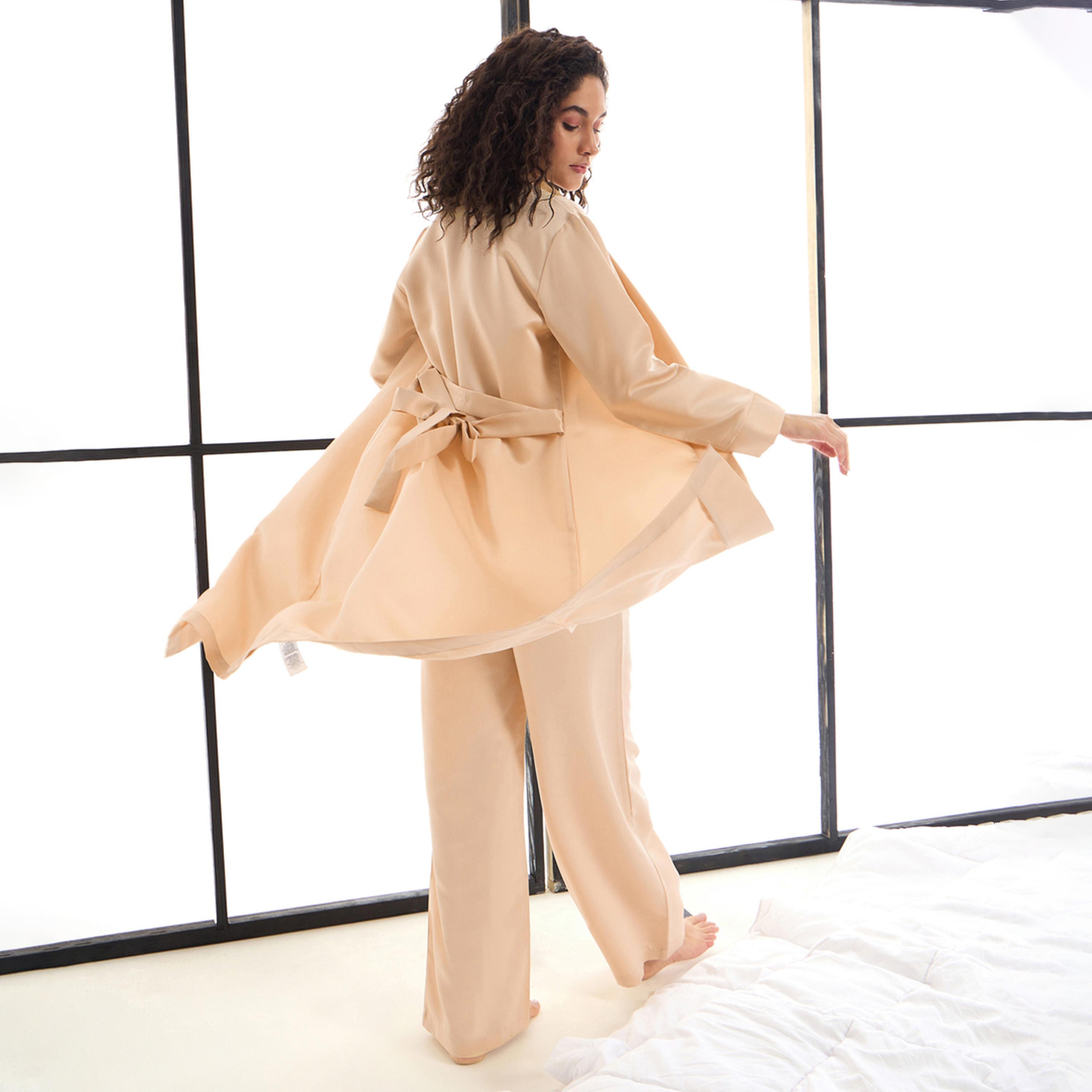 ساسافراس × ستايلي - مجموعة من 3 قطع - بلوزة مع بنطال وسترة قصيرة من الساتان-women-clothing-nightwear-pyjamas-longsets-image-1