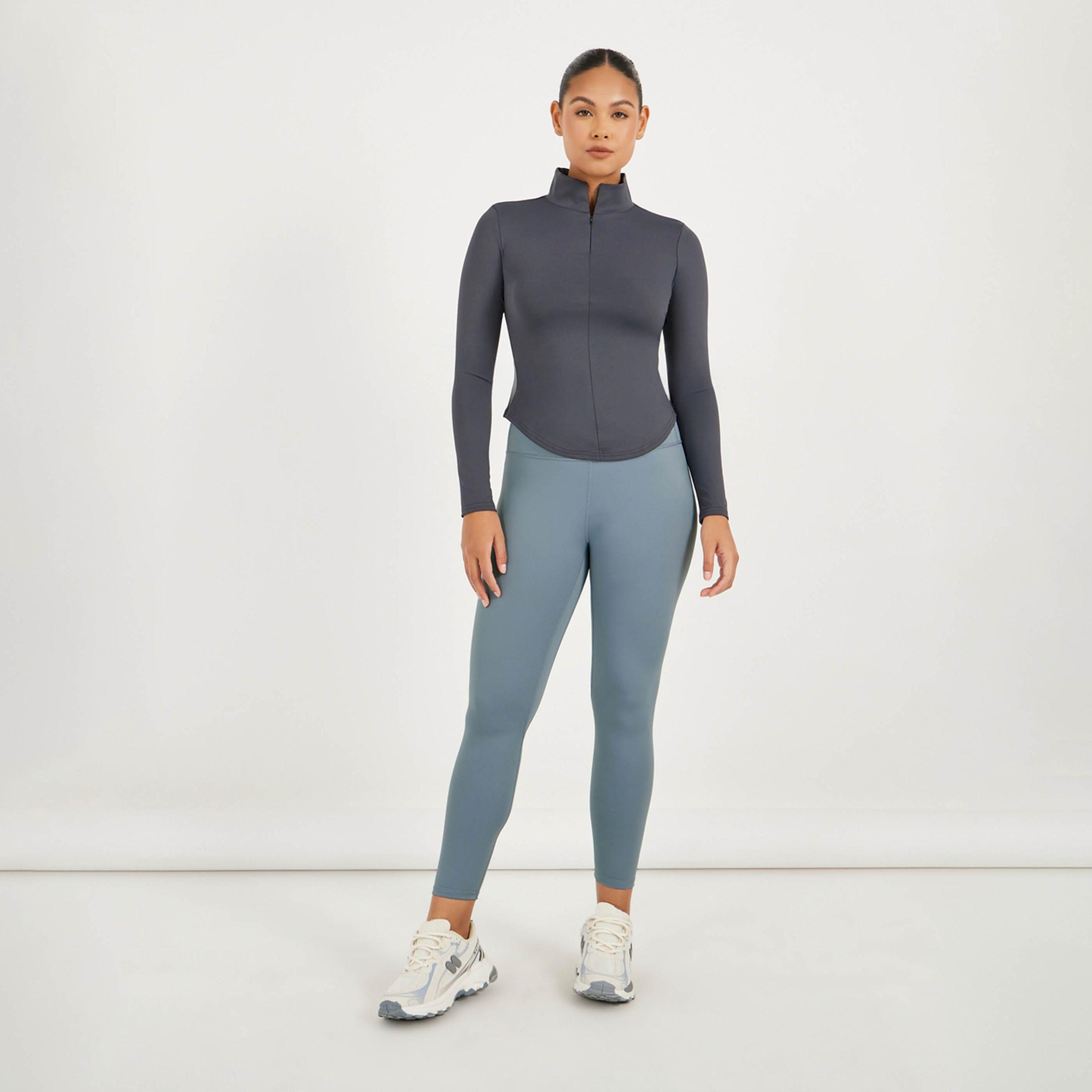 ستايلي - ليقنز رياضي بحزام خصر عريض 7/8-women-clothing-sportswearandactivewear-bottoms-joggersandtrackpants-image-2