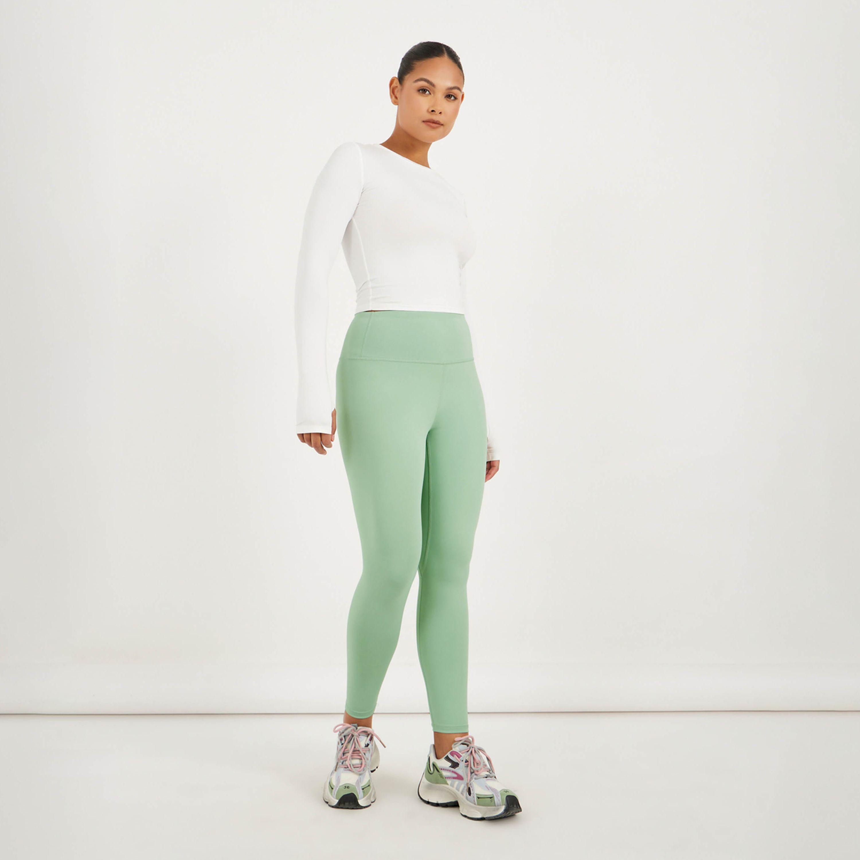 ستايلي - ليقنز رياضي بحزام خصر عريض 7/8-women-clothing-sportswearandactivewear-bottoms-image-2