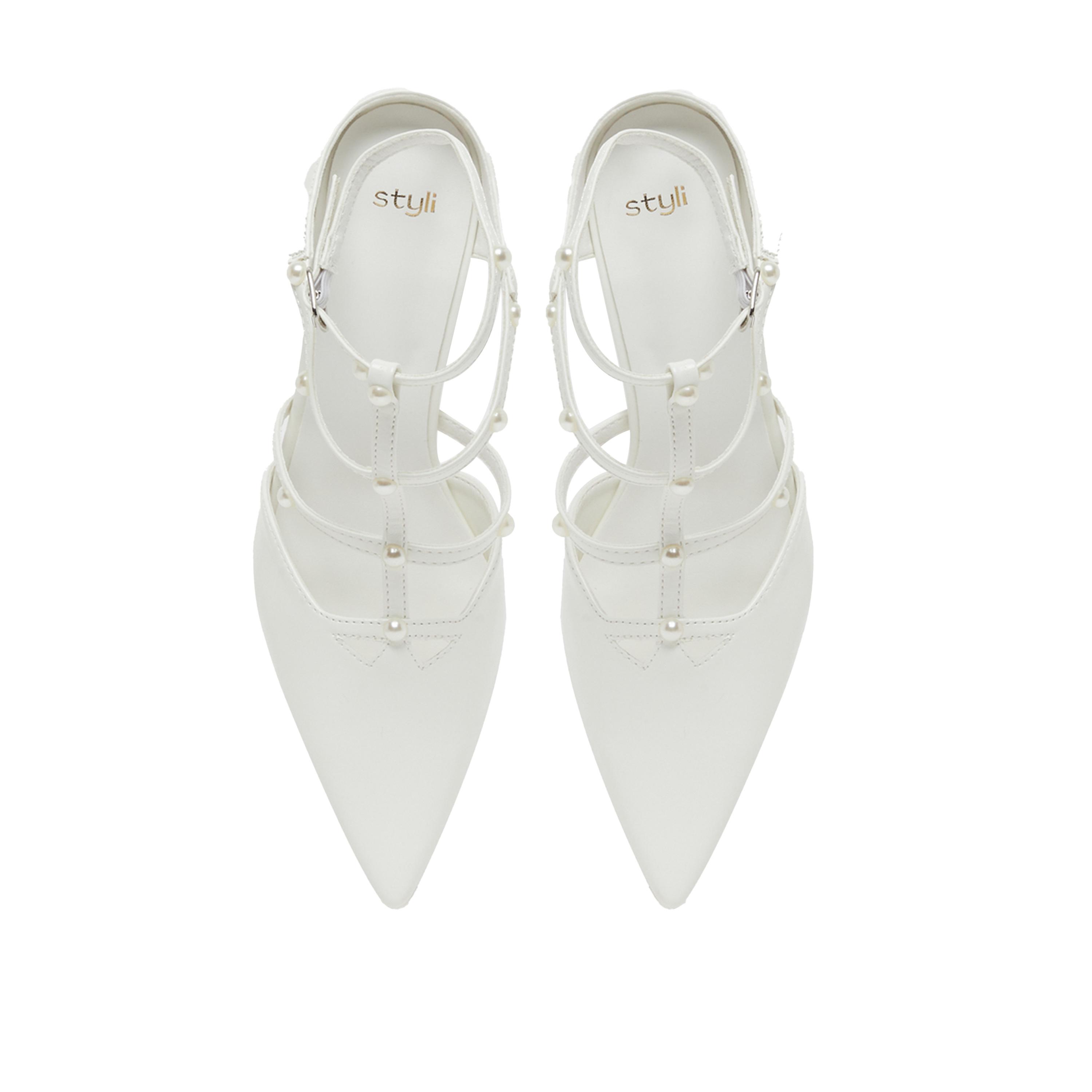 ستايلي - حذاء بمقدمة مدببة مزين باللؤلؤ الصناعي-women-shoes-heels-image-5