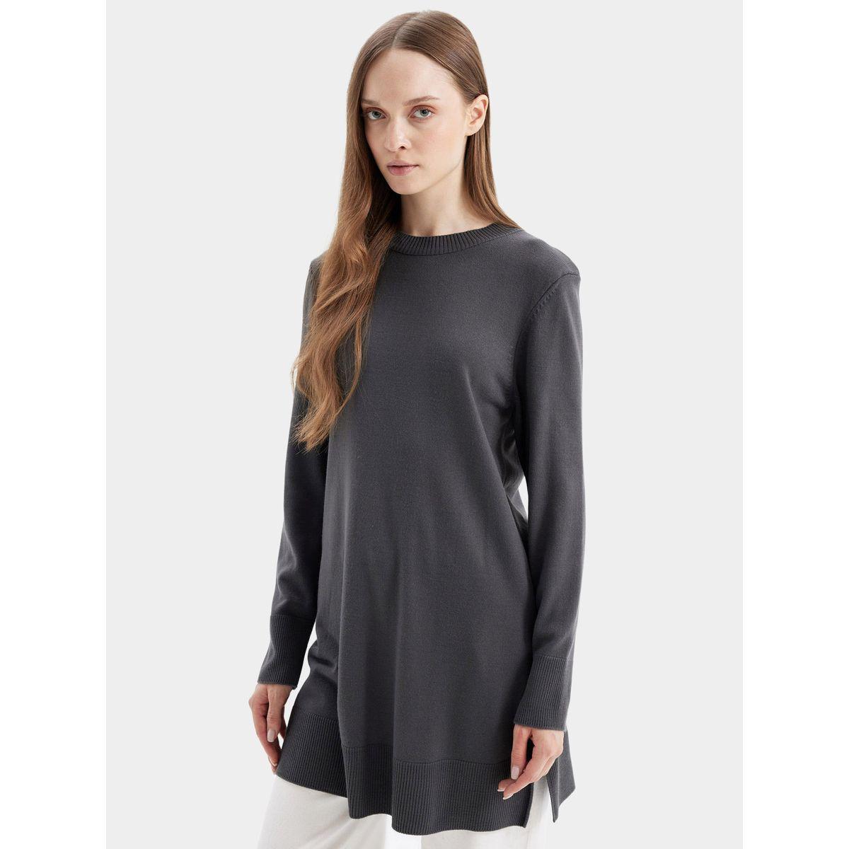 DeFacto X Styli  Regular Fit Crew Neck Side Slit Longline Tunic-women-clothing-shirtsandblouses-blouses-image-2