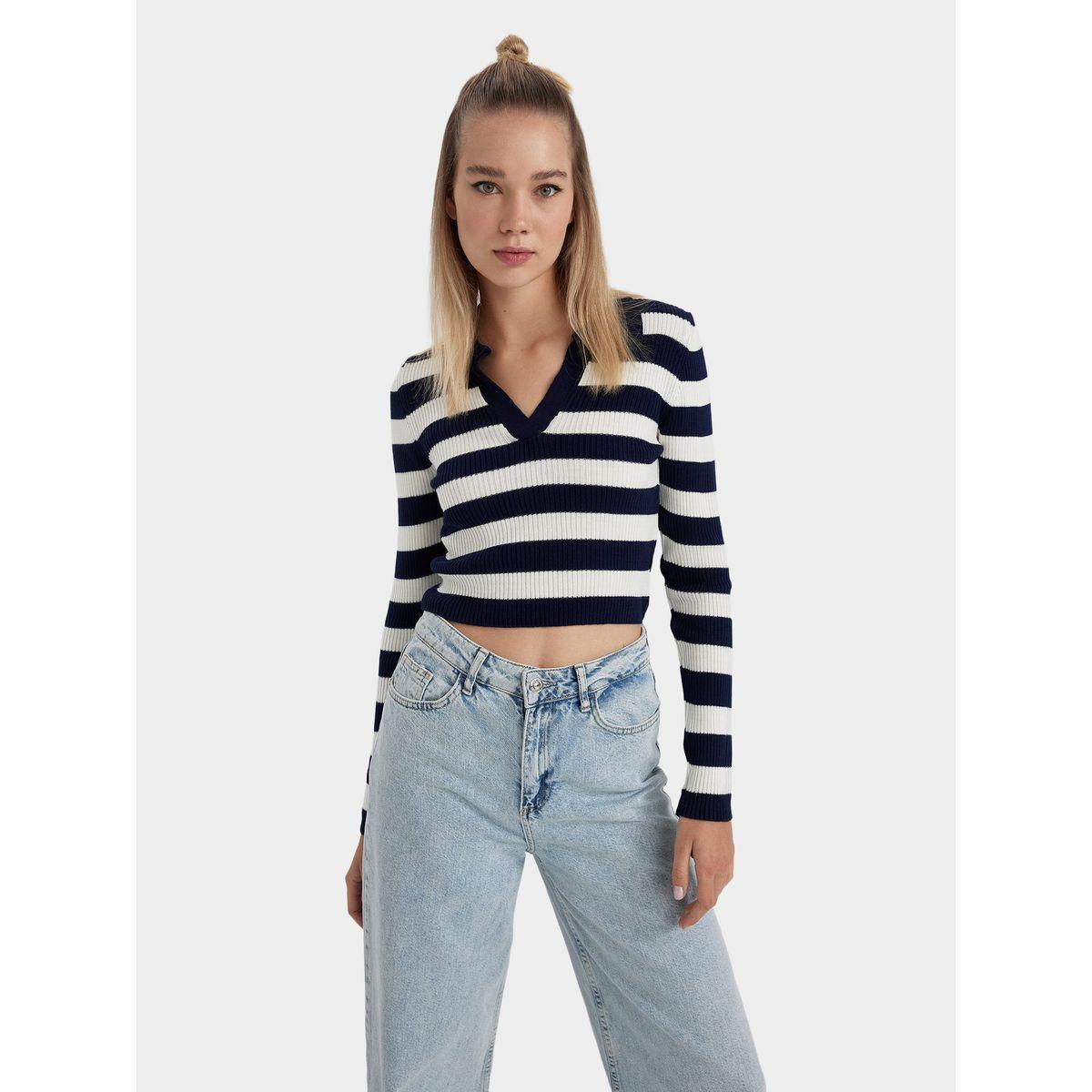 DeFacto X Styli  Slim Fit Striped Polo Neck Sweater-women-winterwear-cardigansandjumpers-cardigans-image-3