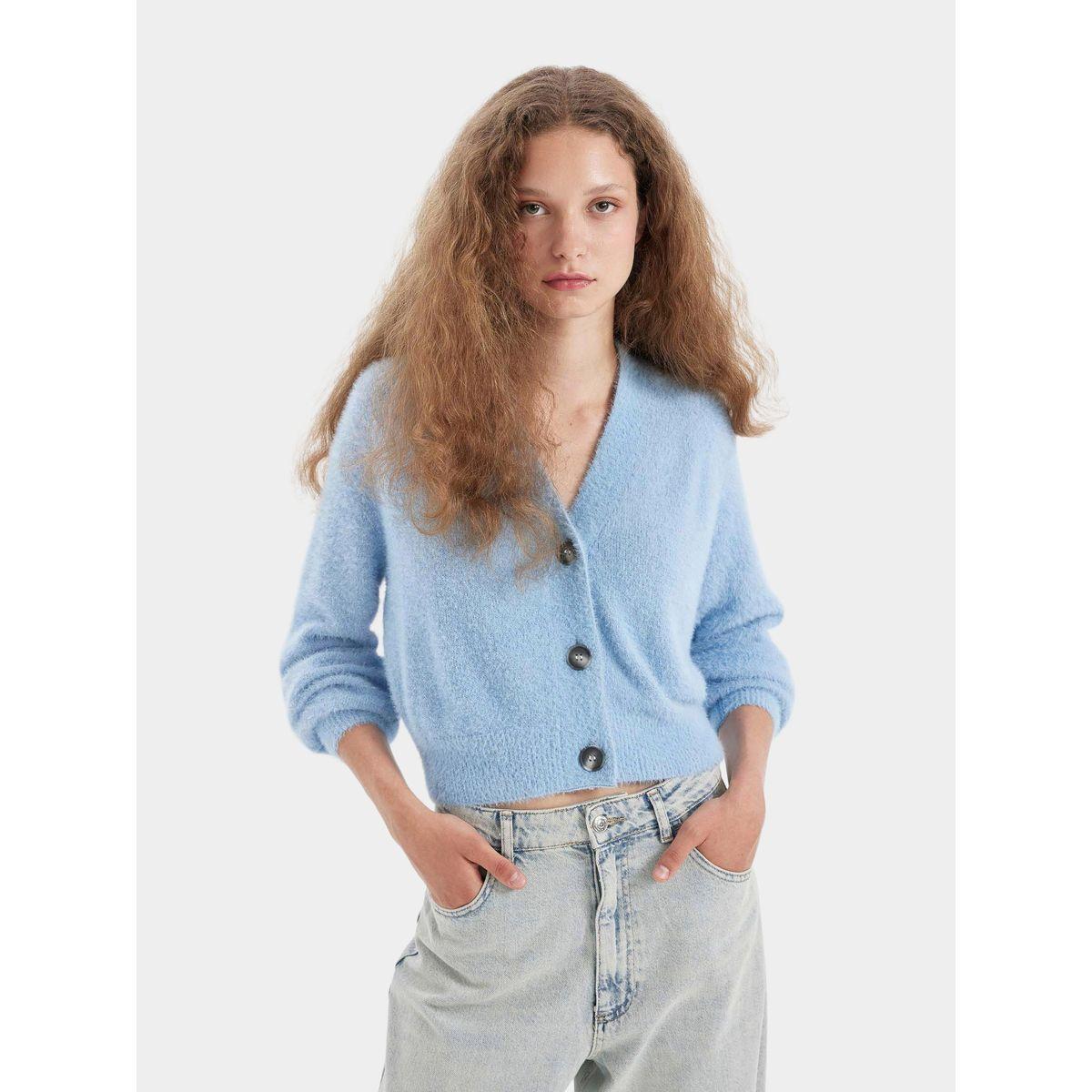 DeFacto X Styli  Oversized Textured Crop Cardigan-women-winterwear-cardigansandjumpers-cardigans-image-5