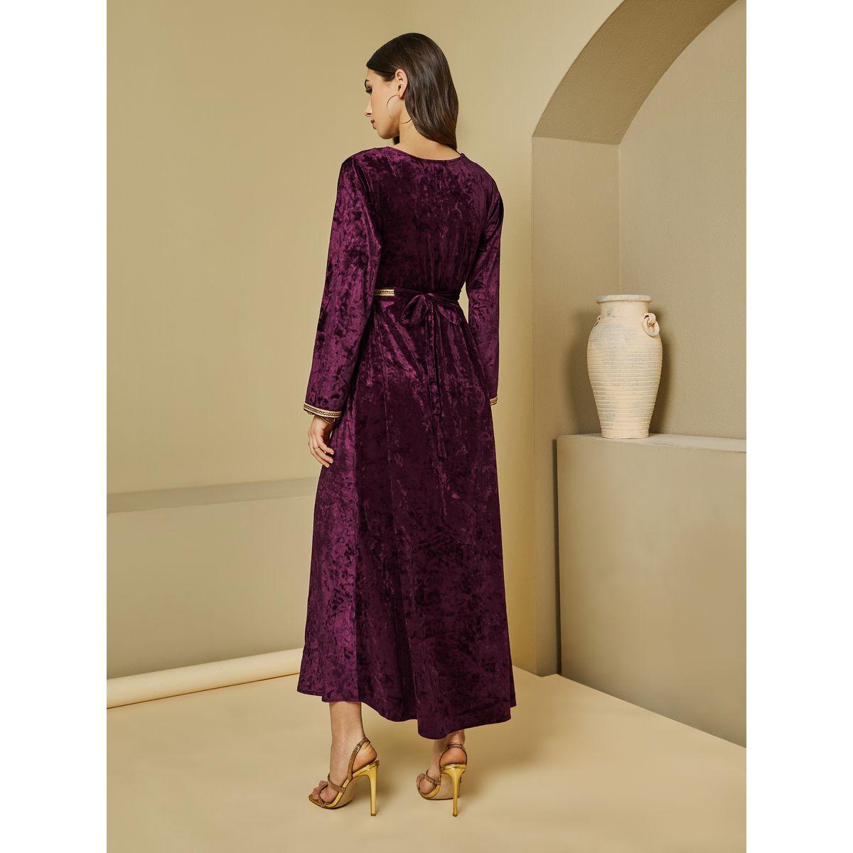 قفطان مخمل بتفاصيل دانتيل مع حزام خصر-women-arabicclothing-kaftan-image-5