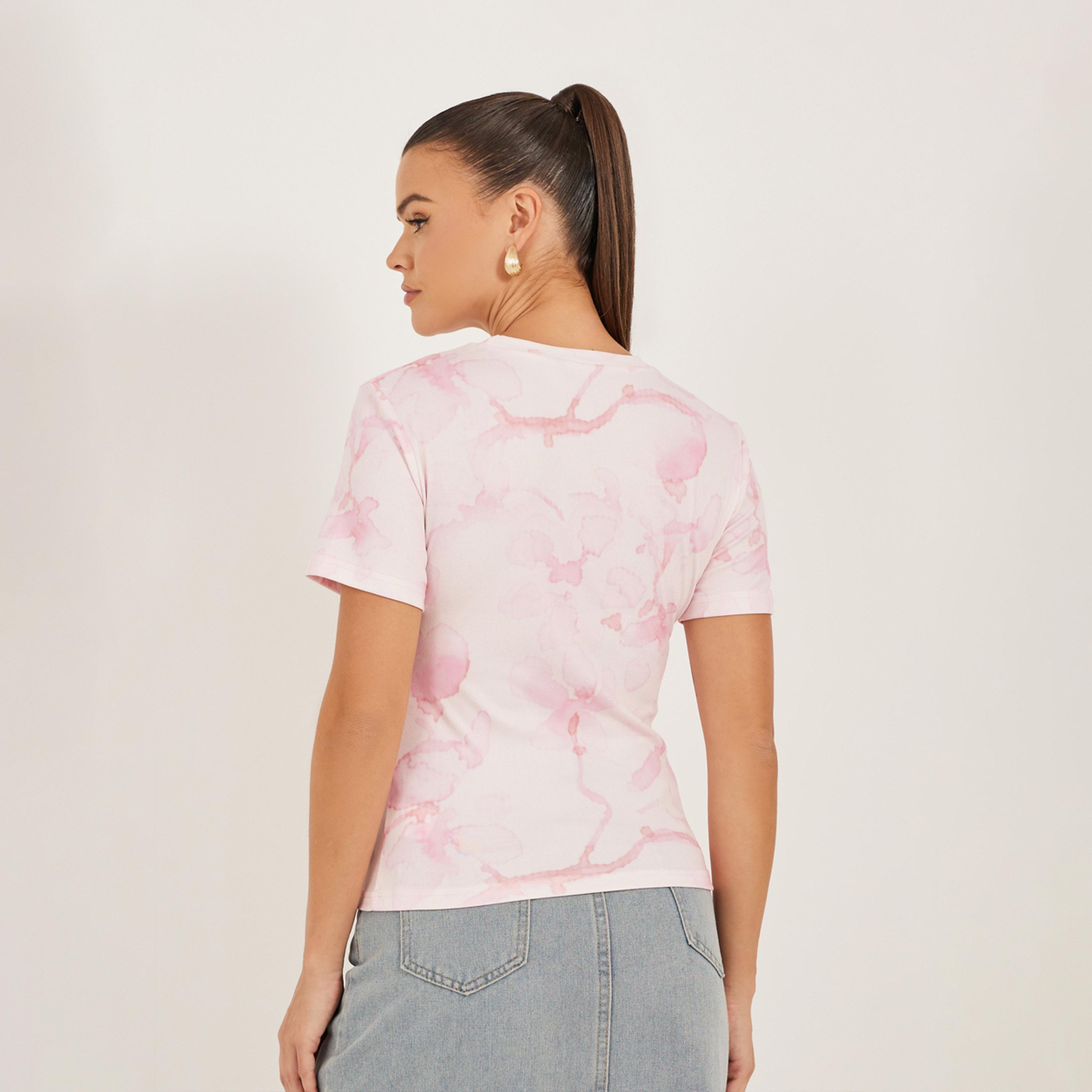 ستايلي - تي شيرت بأكمام قصيرة مطبوع بالكامل-women-clothing-tshirts-image-4