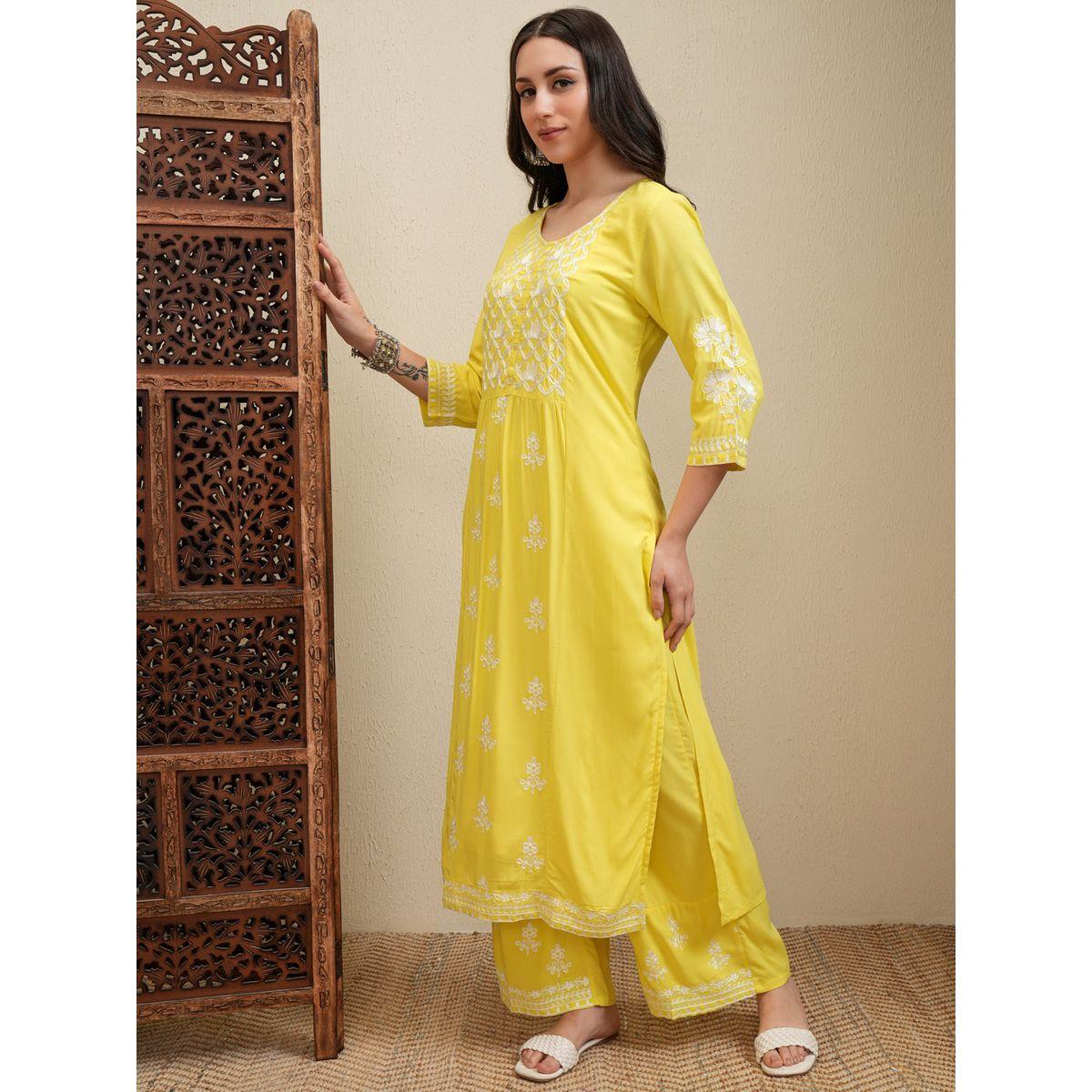 Vishudh X Styli  Floral Embroidered Thread Work Straight Kurta & Palazzos Set-women-clothing-ethnicwear-kurtasets-image-4