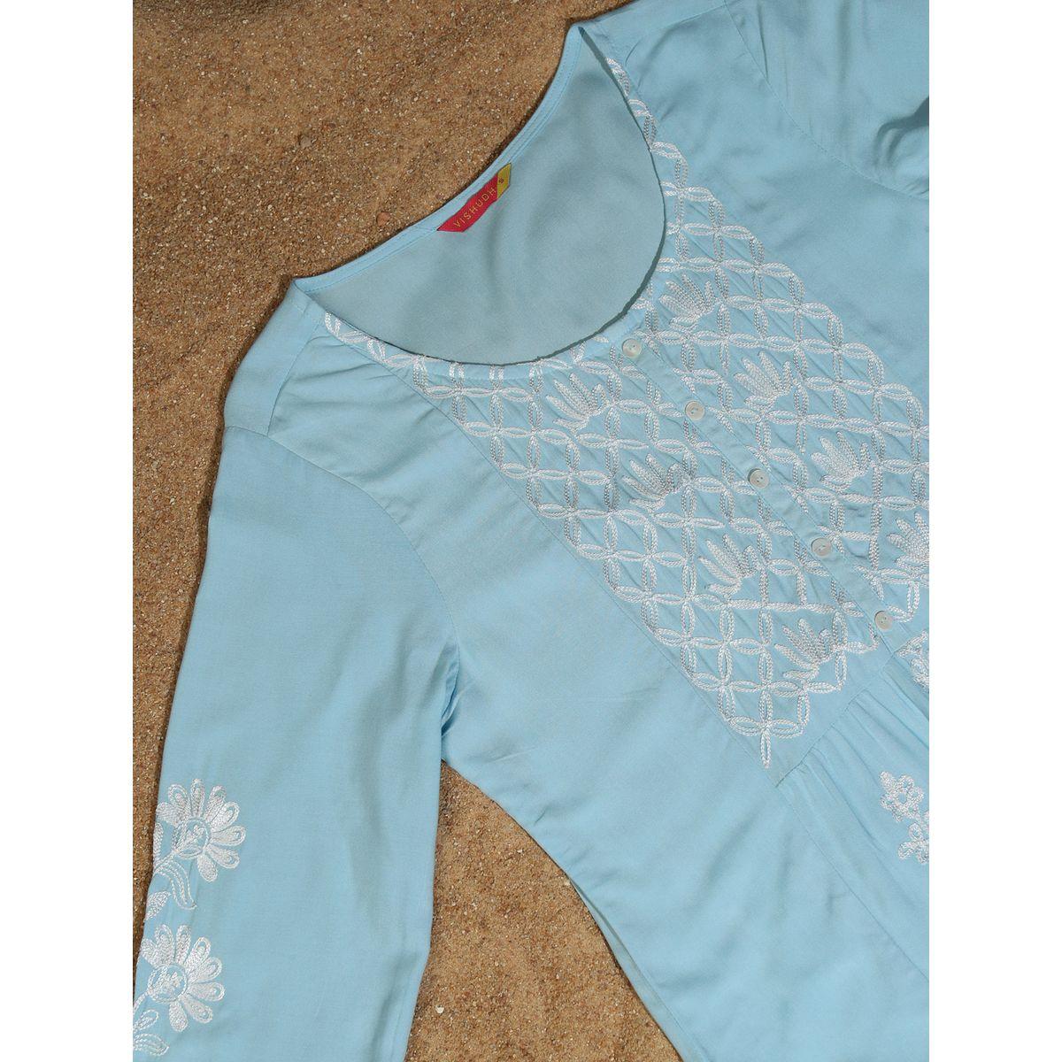 مجموعة من بنطال بالازو مع كورتا مُطرّزة بزهور فيشود × ستايلي-women-clothing-ethnicwear-kurtasets-image-9