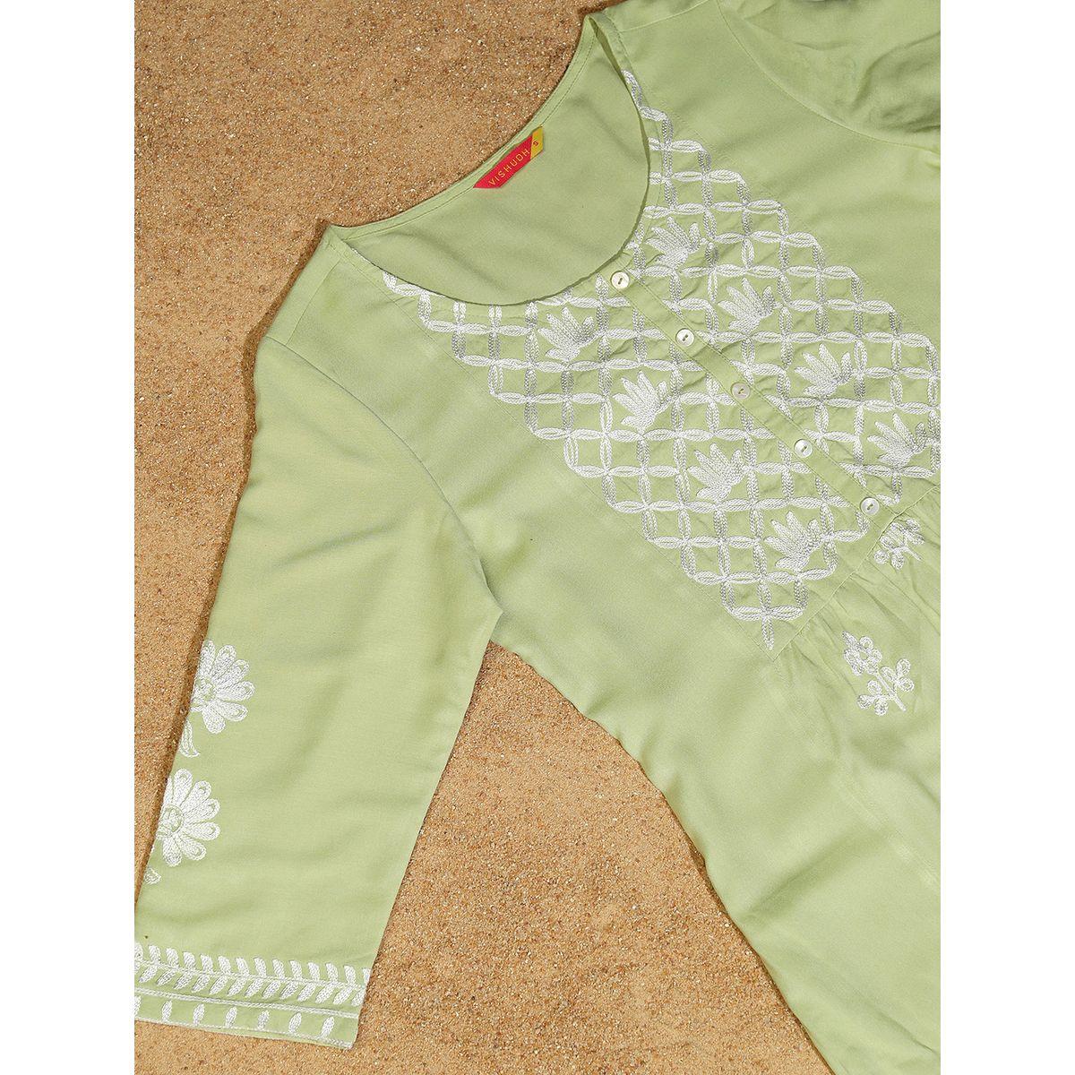 مجموعة من بنطال بالازو مع كورتا مُطرّزة بزهور فيشود × ستايلي-women-clothing-ethnicwear-kurtasets-image-9