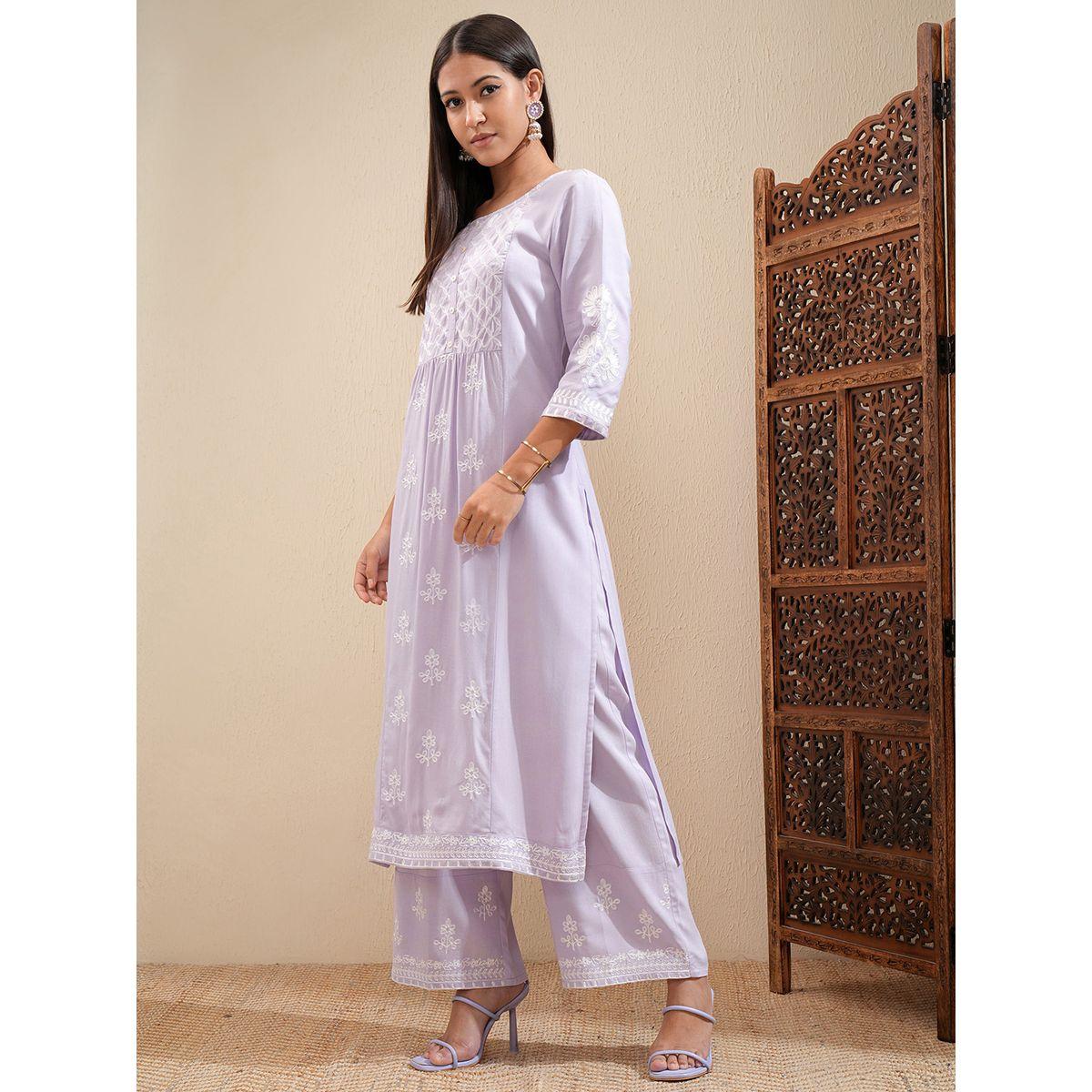 مجموعة من بنطال بالازو مع كورتا مُطرّزة بزهور فيشود × ستايلي-women-clothing-ethnicwear-kurtasets-image-4