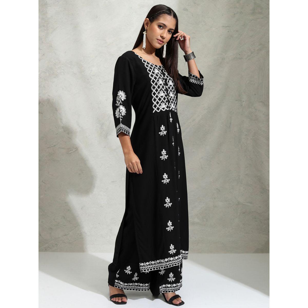 مجموعة من بنطال بالازو مع كورتا مُطرّزة بزهور فيشود × ستايلي-women-clothing-ethnicwear-kurtasets-image-6