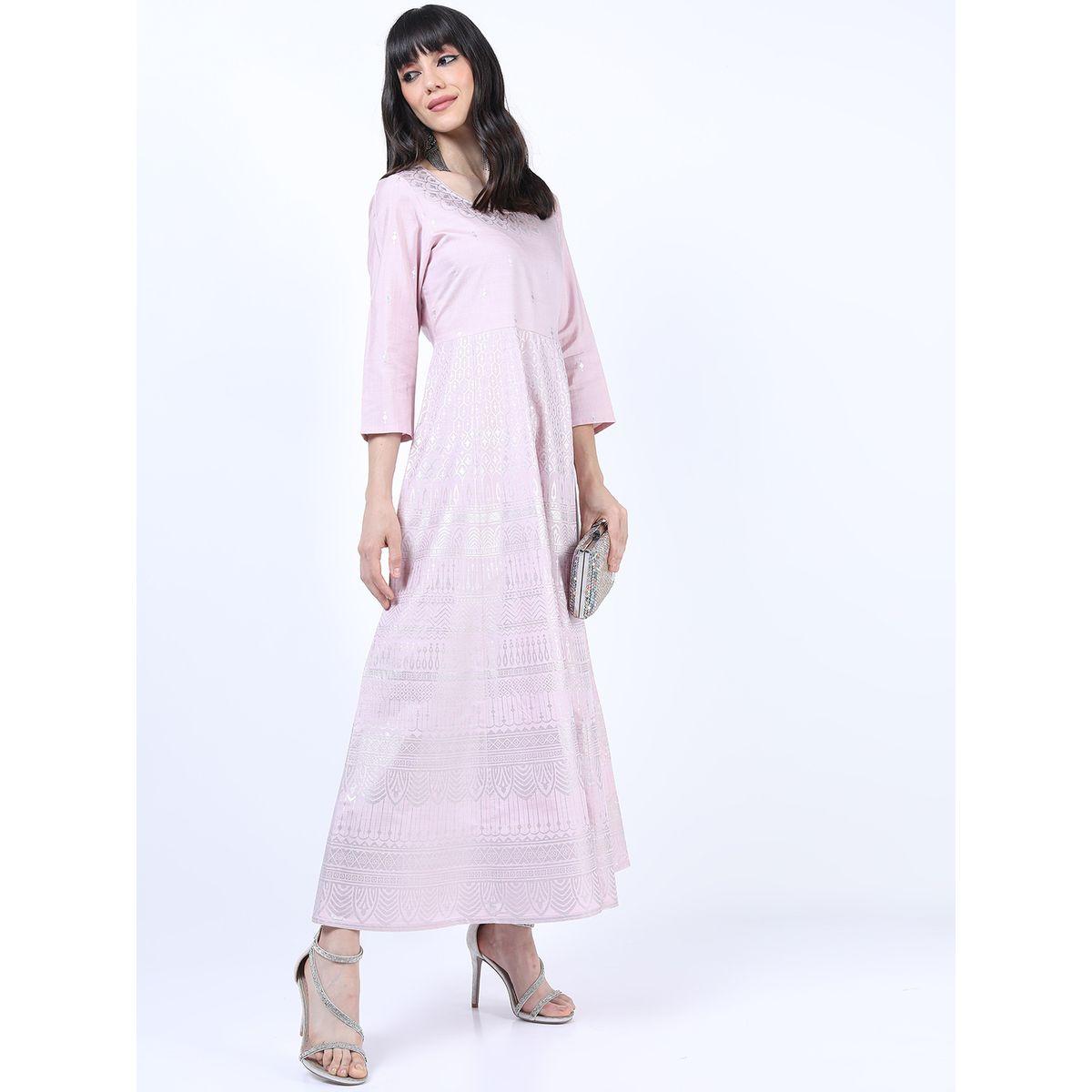 فستان طويل بحافة واسعة وطبعة فويل فيشود × ستايلي-women-clothing-ethnicwear-dresses-image-5