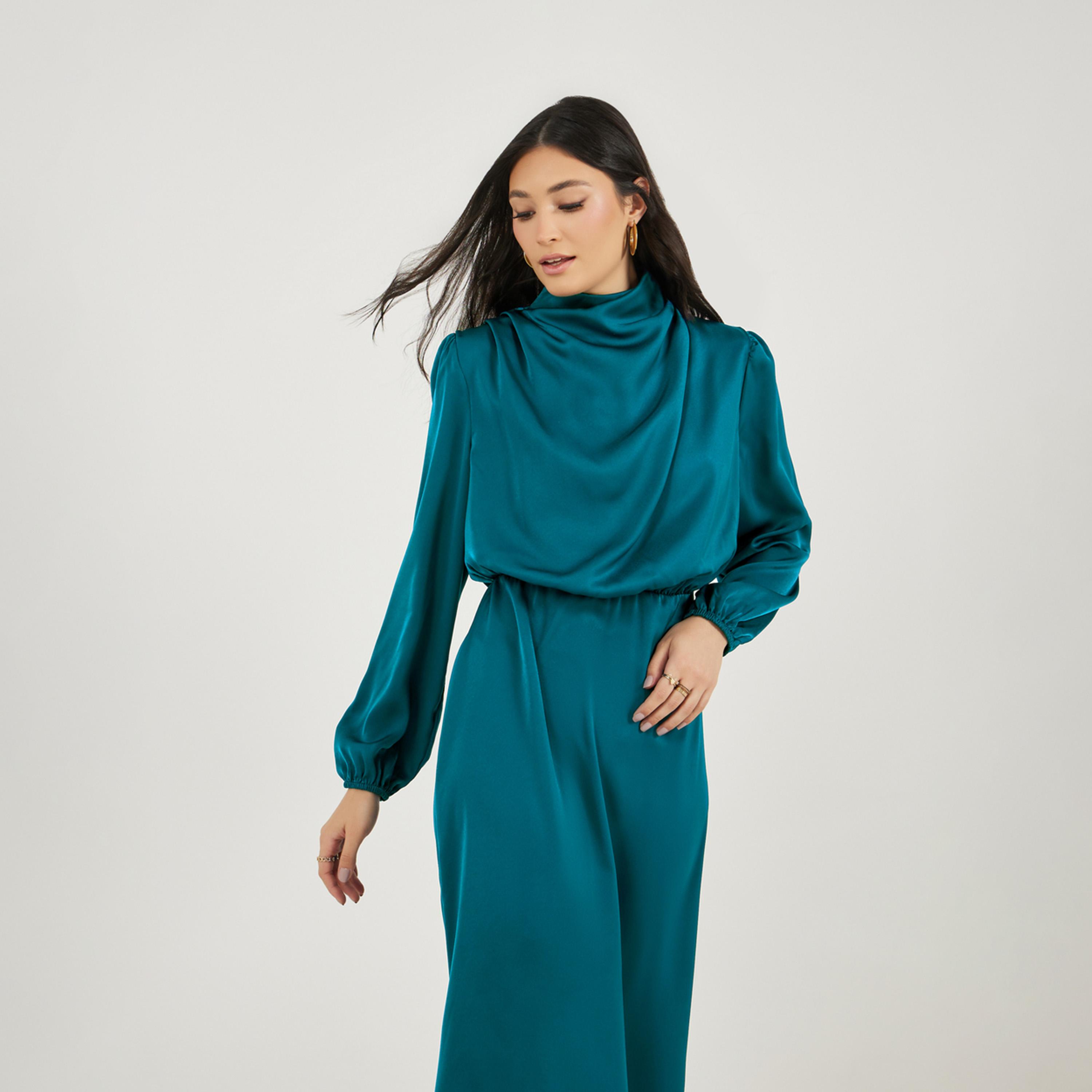 ستايلي - فستان متوسط الطول بتصميم ساتان مع رقبة متدلية-women-clothing-dresses-image-4