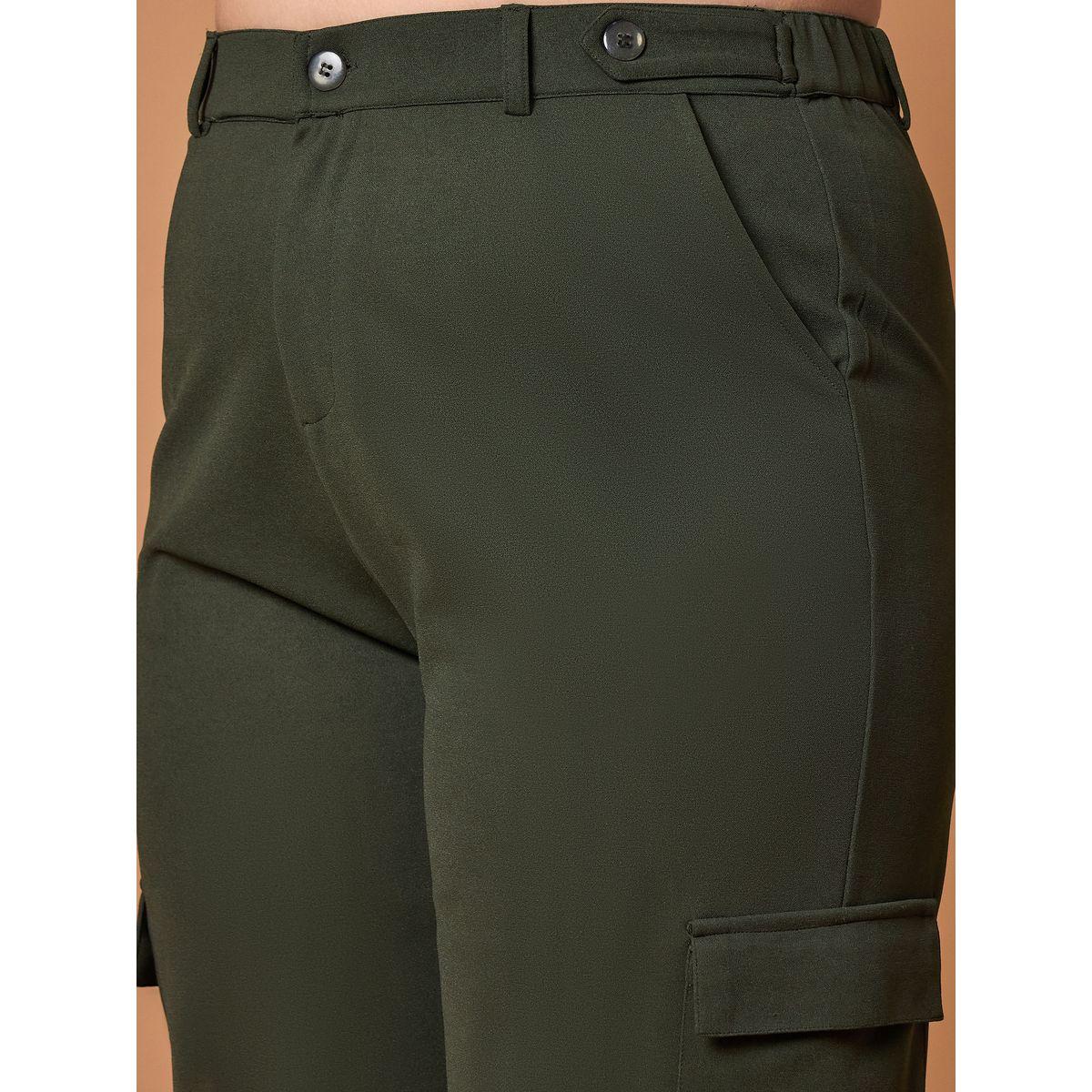 Sassafras X Styli  Plus Size Solid Mid Rise Cargo Pants-women-clothing-bottoms-trousers-image-4