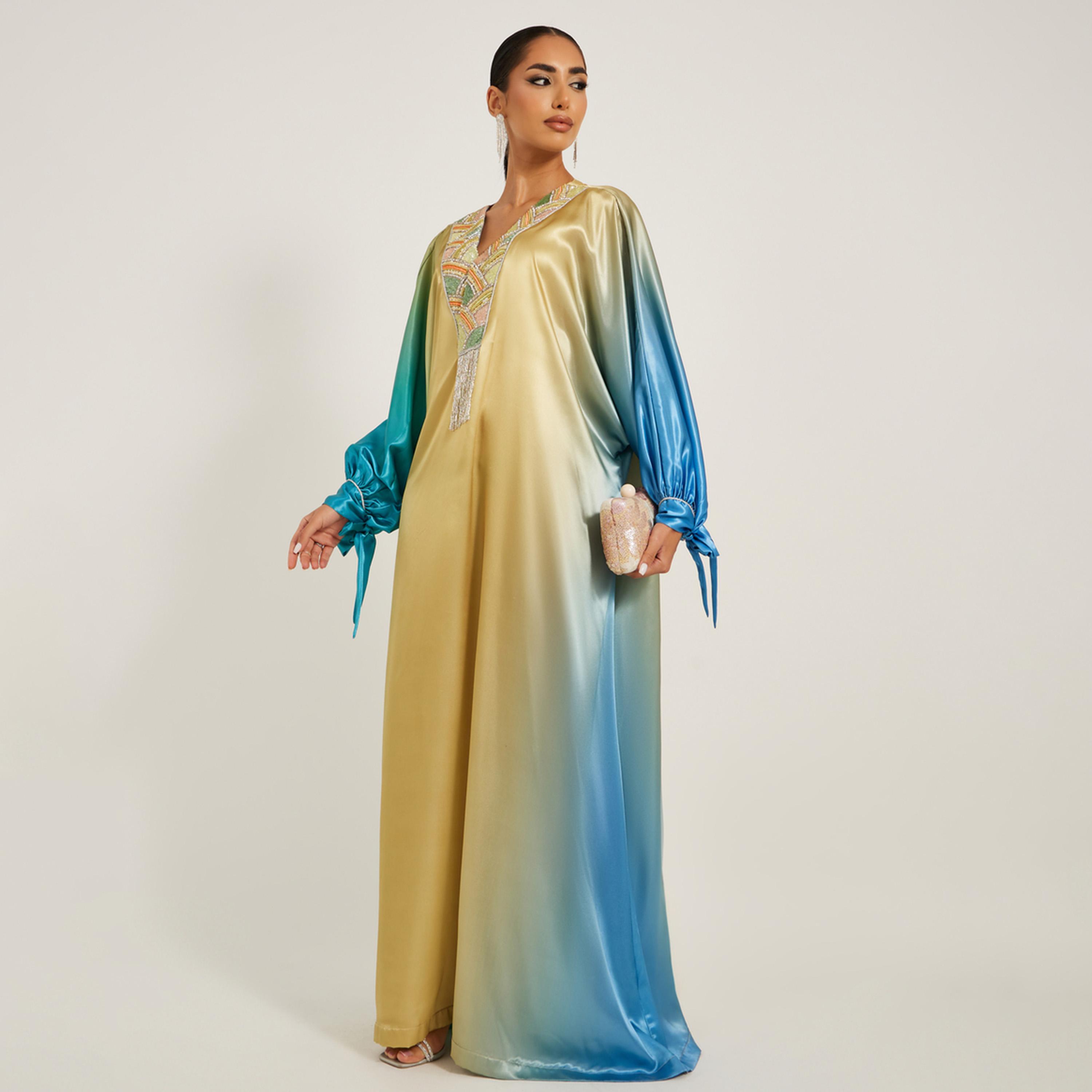ماكسيم كريشن × ستايلي-  جلابية مطرزة بتفاصيل متدرجة-women-arabicclothing-kaftan-image-2