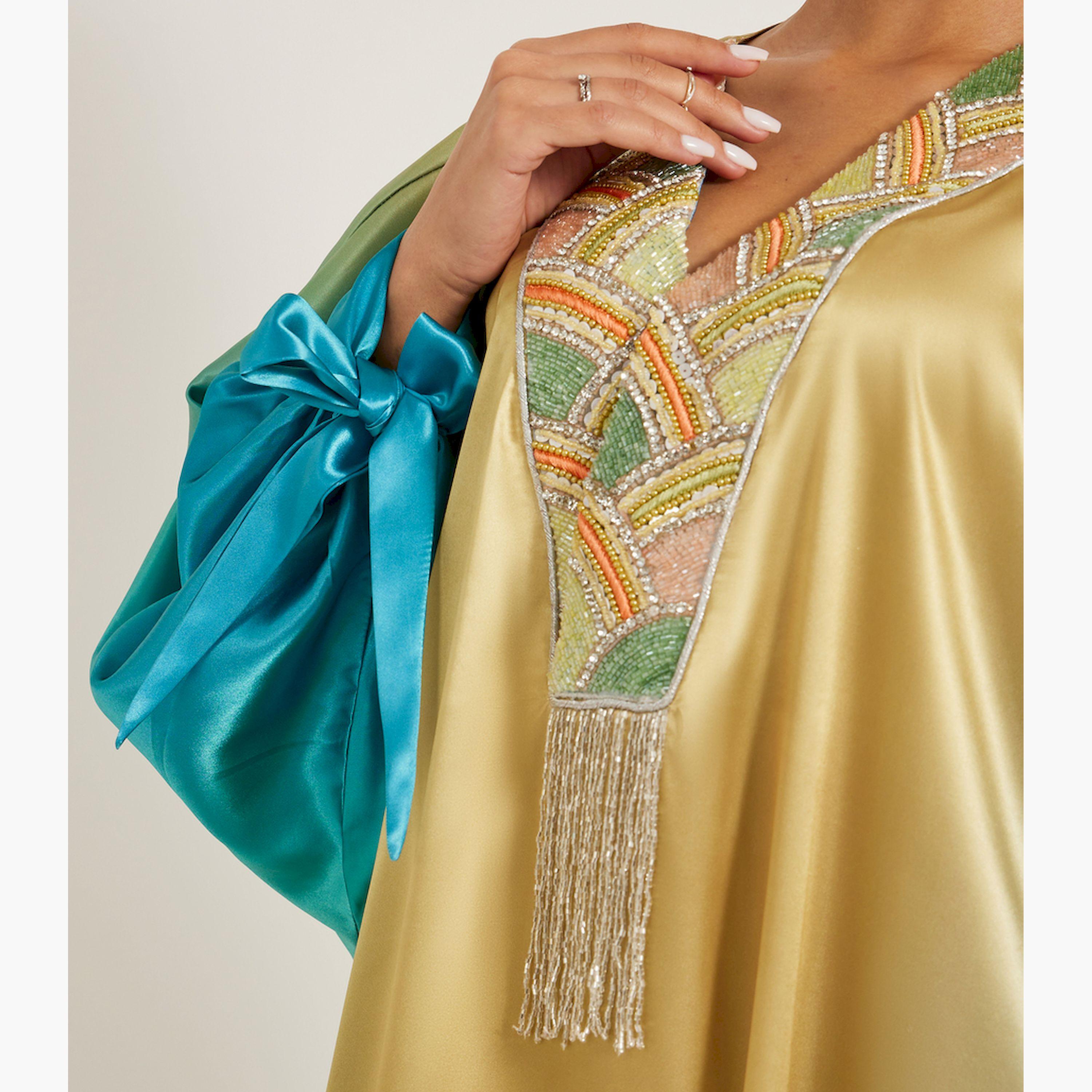 ماكسيم كريشن × ستايلي-  جلابية مطرزة بتفاصيل متدرجة-women-arabicclothing-kaftan-image-5