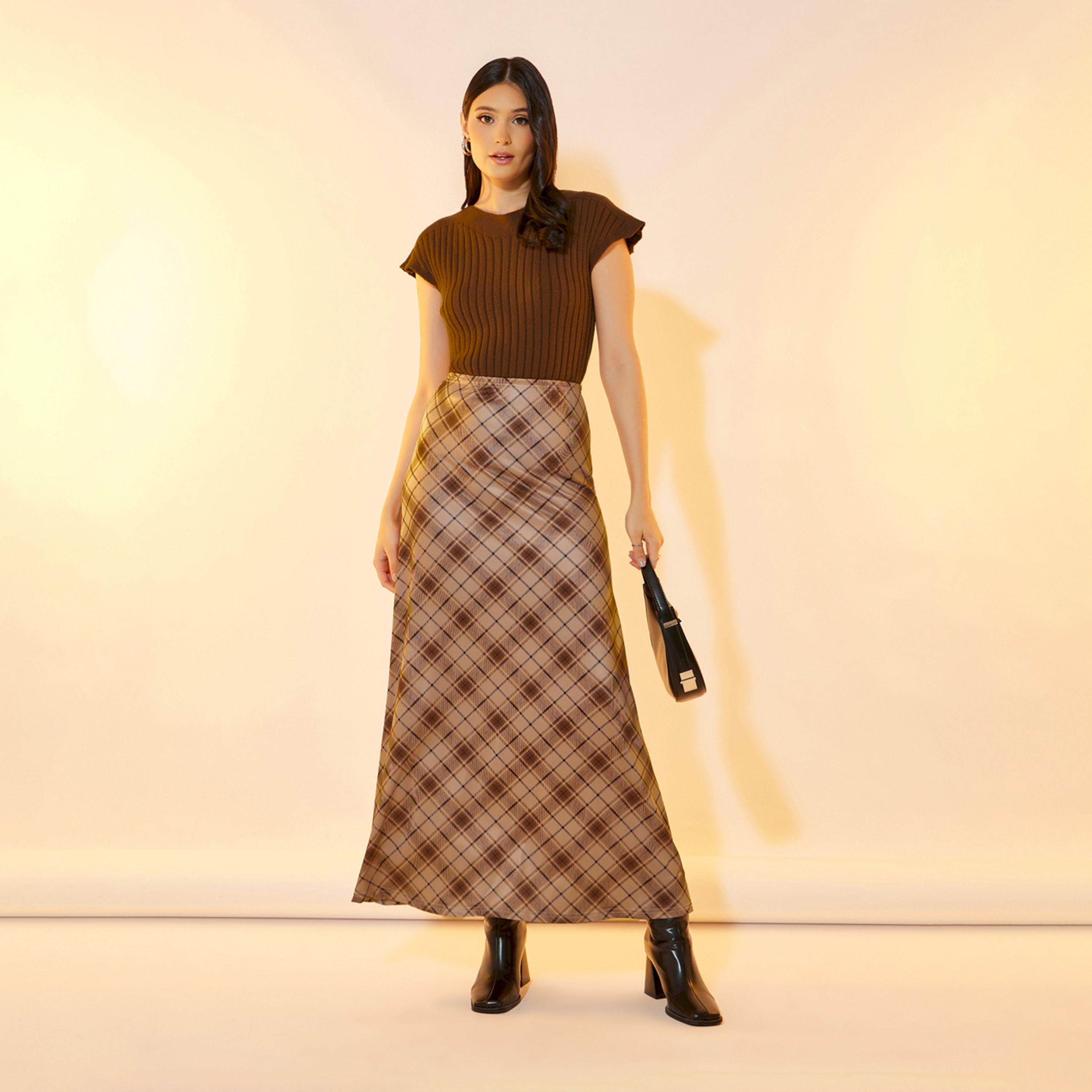 تنورة طويلة بطبعة مربعات وخصر عالي-women-clothing-bottoms-skirts-image-1