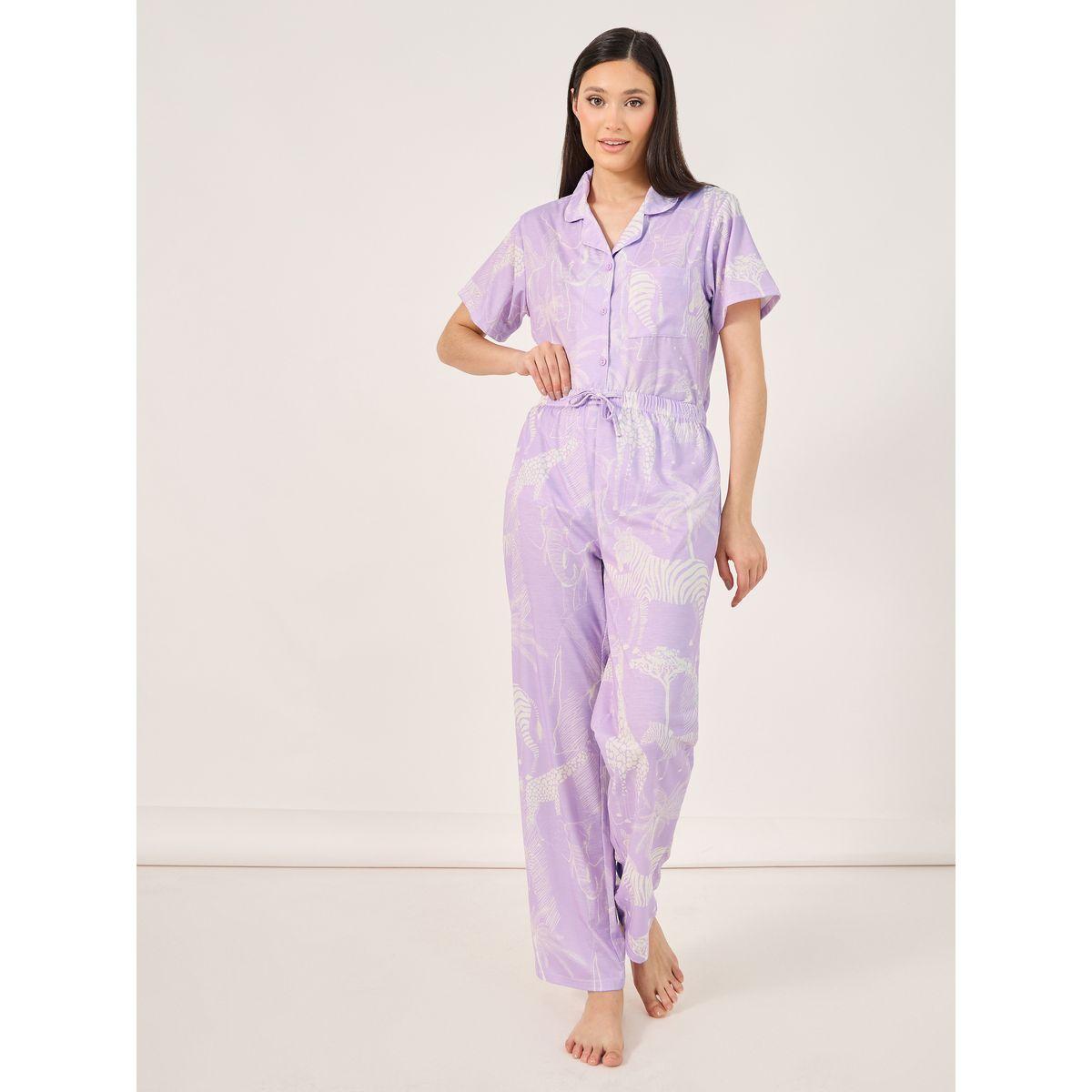 طقم من بنطال بيجاما مع بلوزة بطبعة جرافيك-women-clothing-nightwear-pyjamas-longsets-image-2