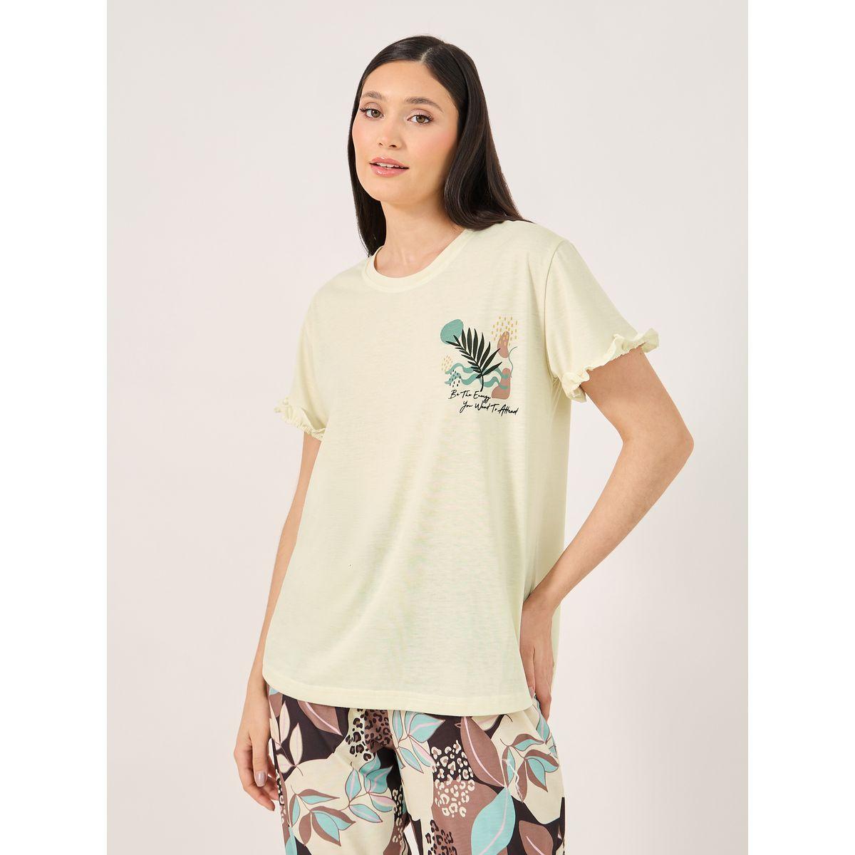 طقم من بنطال بيجاما مع تيشيرت بطبعة أوراق مع كشكش-women-clothing-nightwear-pyjamas-longsets-image-3