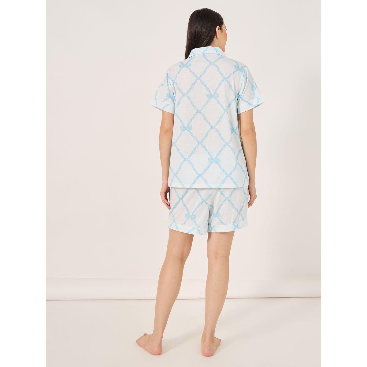 مجموعة من شورت وبلوزة بطبعة فيونكة مع جيب-women-clothing-nightwear-pyjamas-shortsets-image-4