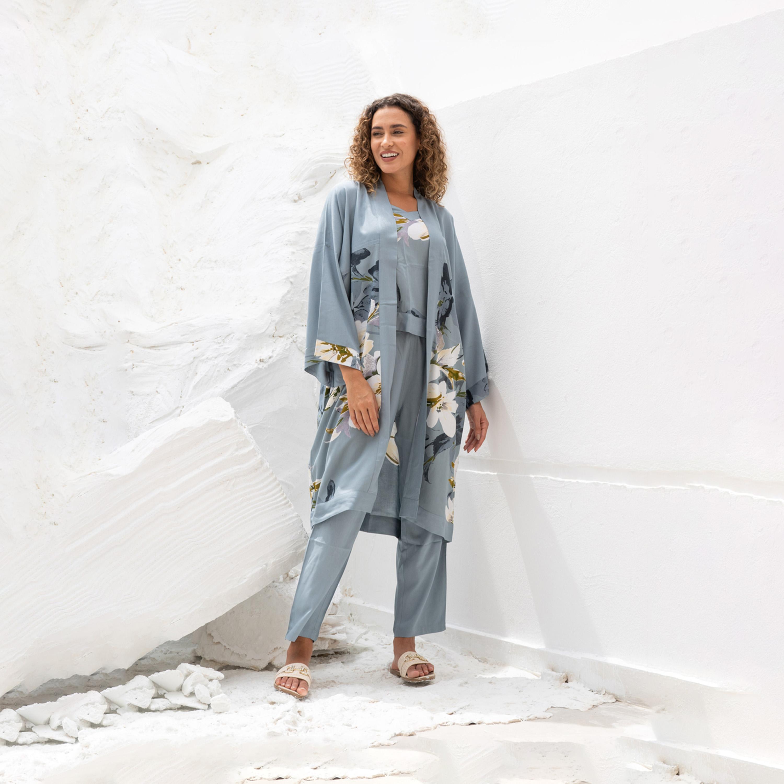 سانسكروتي هومز × ستايلي - طقم للنساء من بلوزة مطبوعة وبنطلون مع سترة قصيرة-women-clothing-nightwear-pyjamas-longsets-image-4