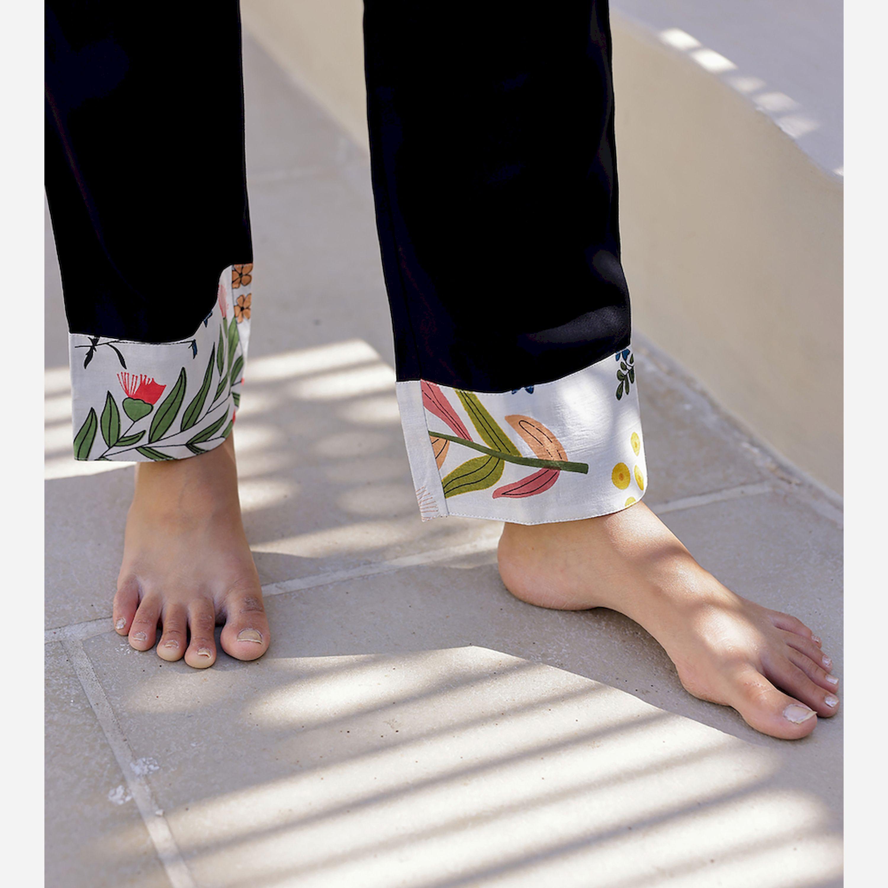 Sanskrutihomes X Styli Notch Lapel Shirt And Pyjama Set With Contrast Trim-women-clothing-nightwear-pyjamas-longsets-image-7