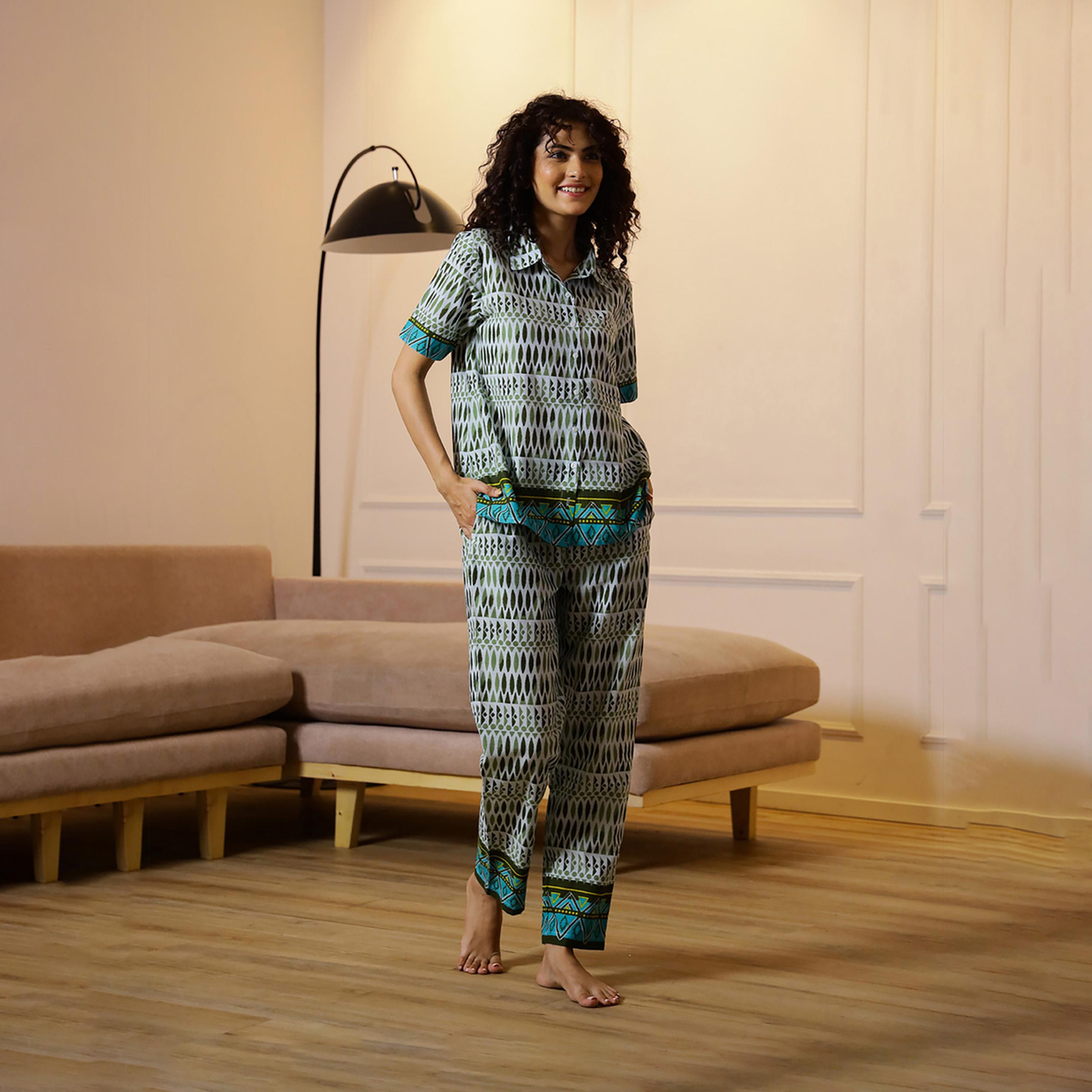 سانسكروتي هومز × ستايلي - طقم نوم للنساء بطبعة هندسية-women-clothing-nightwear-pyjamas-longsets-image-3