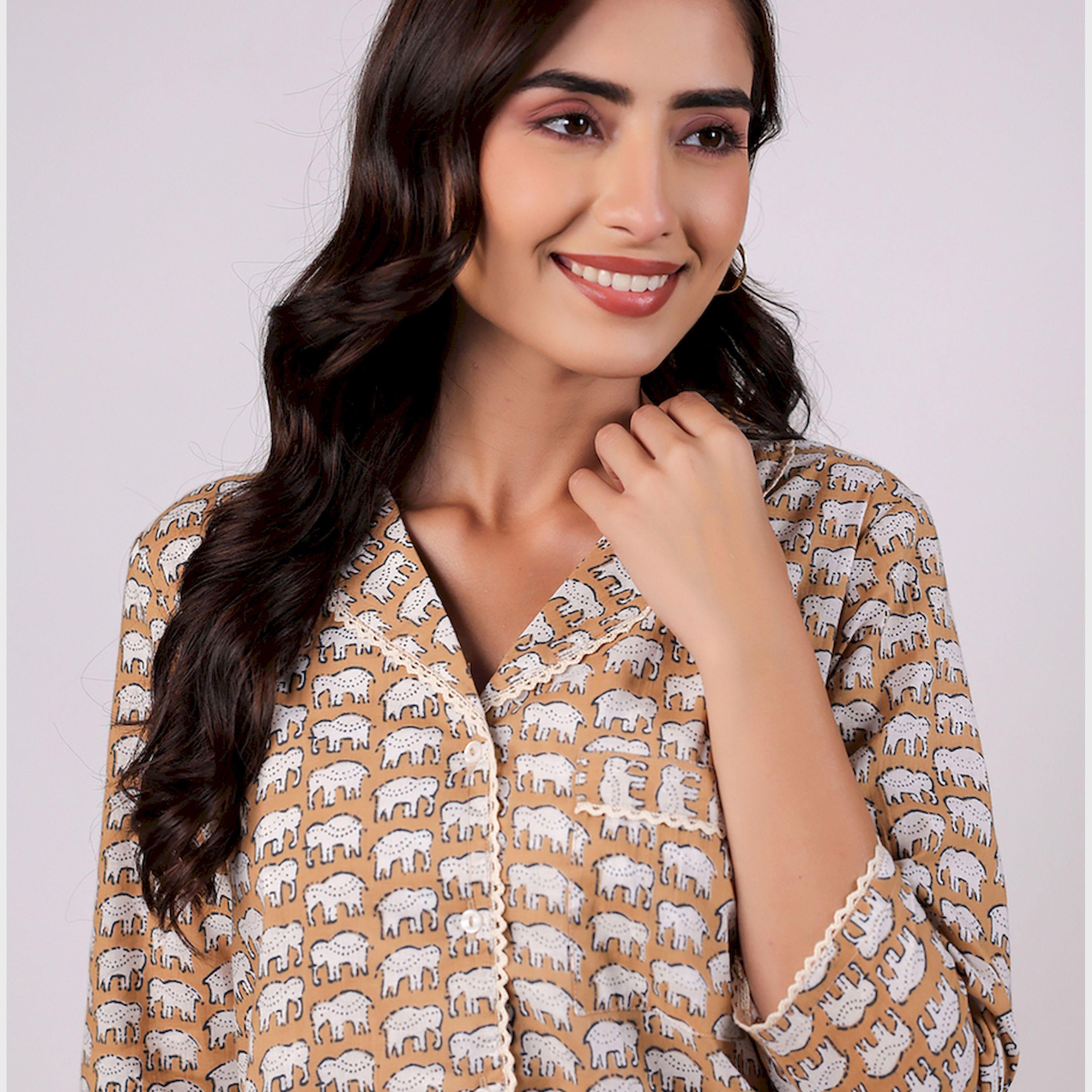 سانسكروتي هومز × ستايلي - طقم نوم للنساء مطبوع من القطن الخالص-women-clothing-nightwear-pyjamas-longsets-image-5