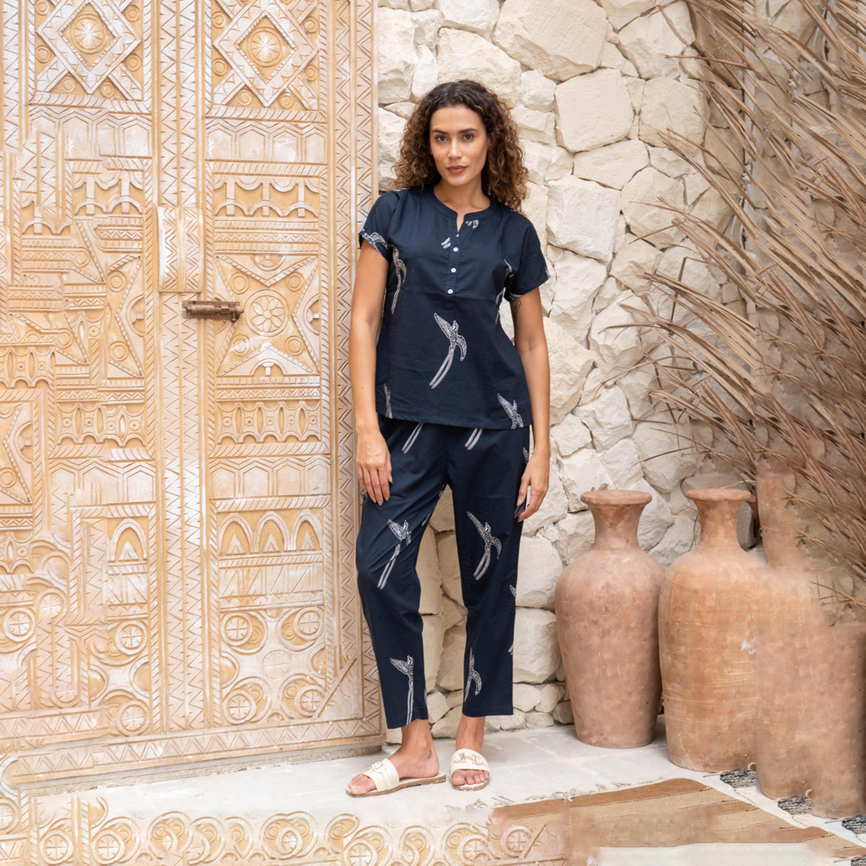 سانسكروتي هومز × ستايلي - بلوزة من القطن الخالص مطبوعة مع بنطلون-women-clothing-nightwear-pyjamas-longsets-image-1