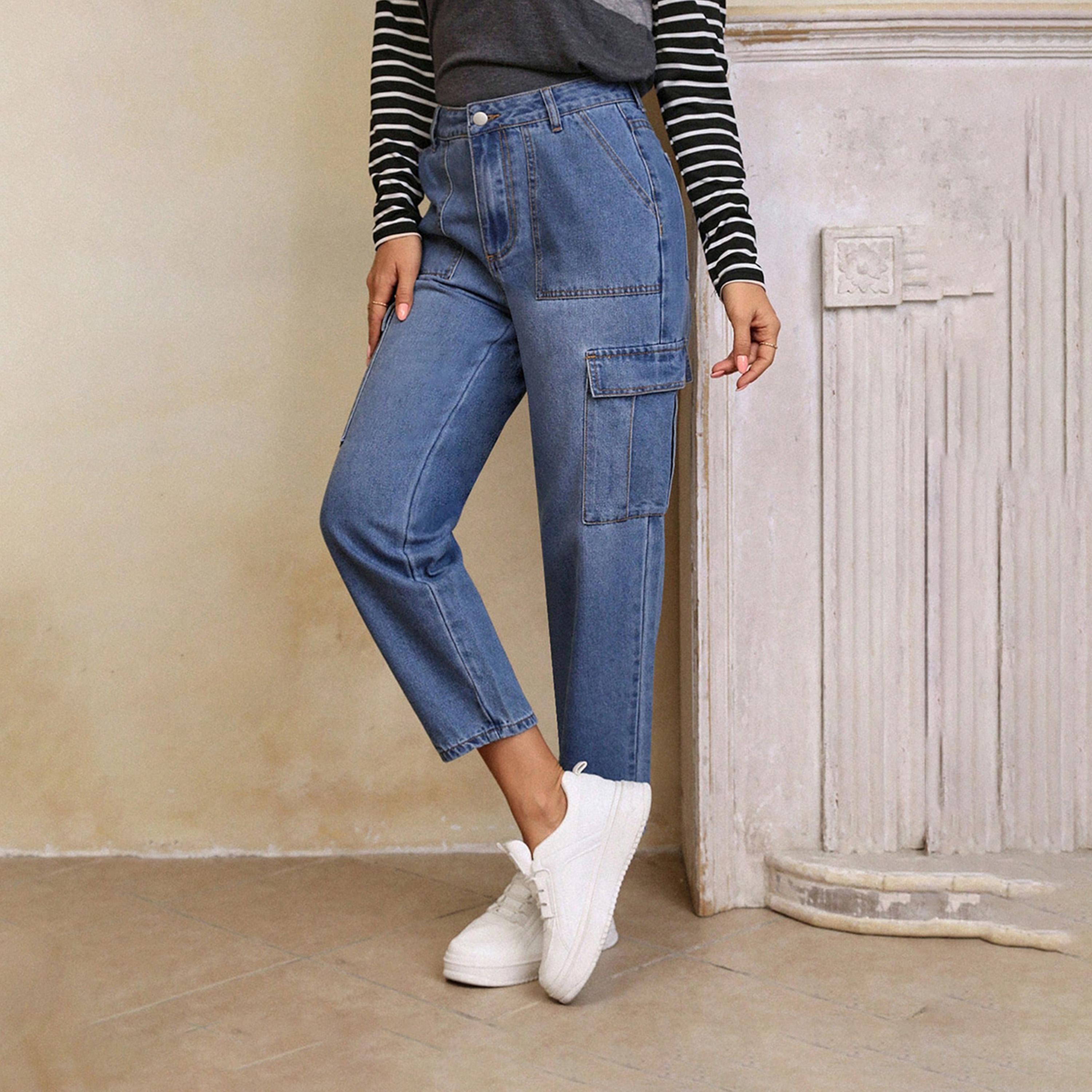 كوتي × ستايلي - بنطال جينز كارغو نسائي ضيق بخصر عالٍ وبتصميم باهت ومطاطي-women-clothing-bottoms-jeans-image-1