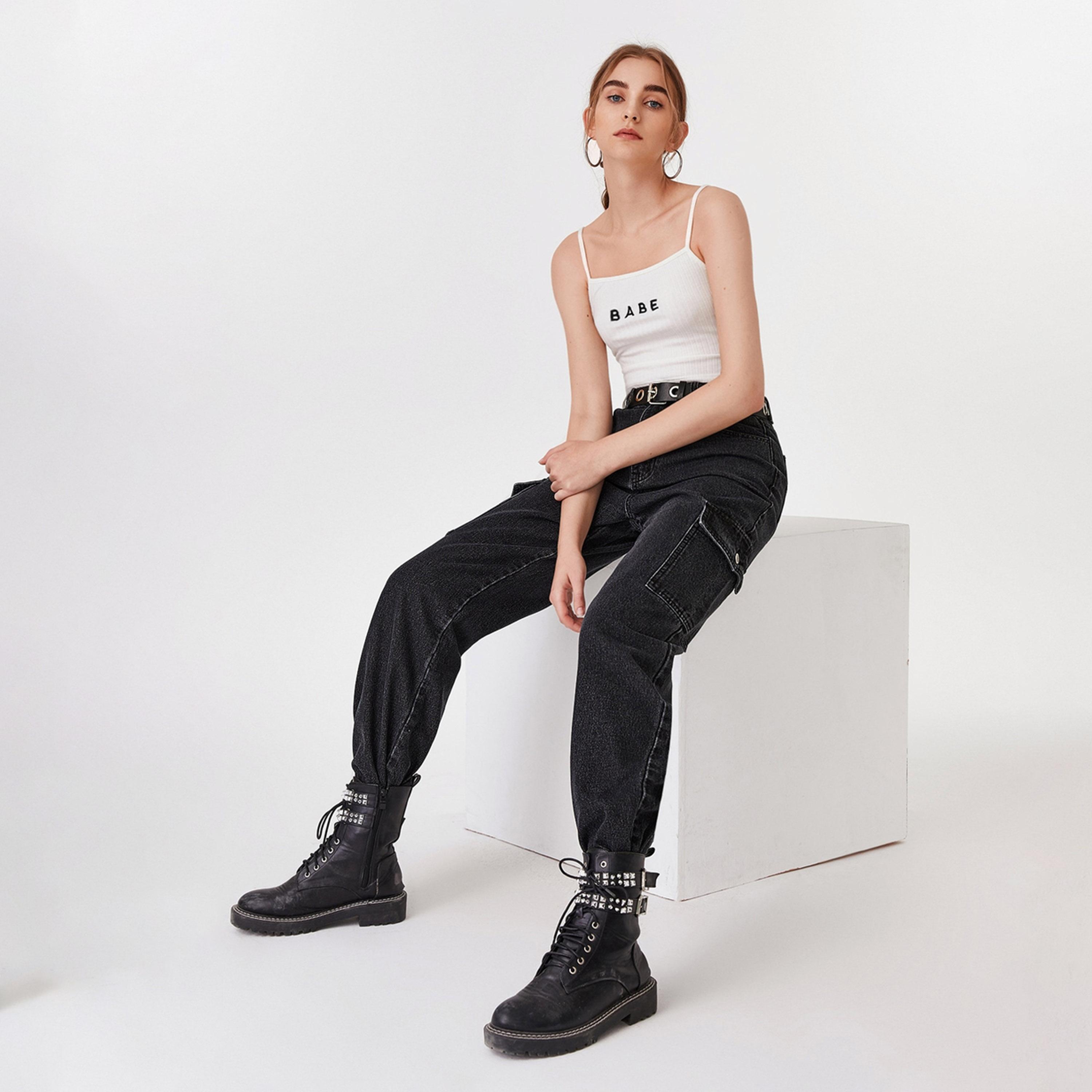 كوتي × ستايلي - بنطال جينز كارغو نسائي قابل للتمدد بقصّة مستقيمة وخصر مرتفع-women-clothing-bottoms-jeans-image-3