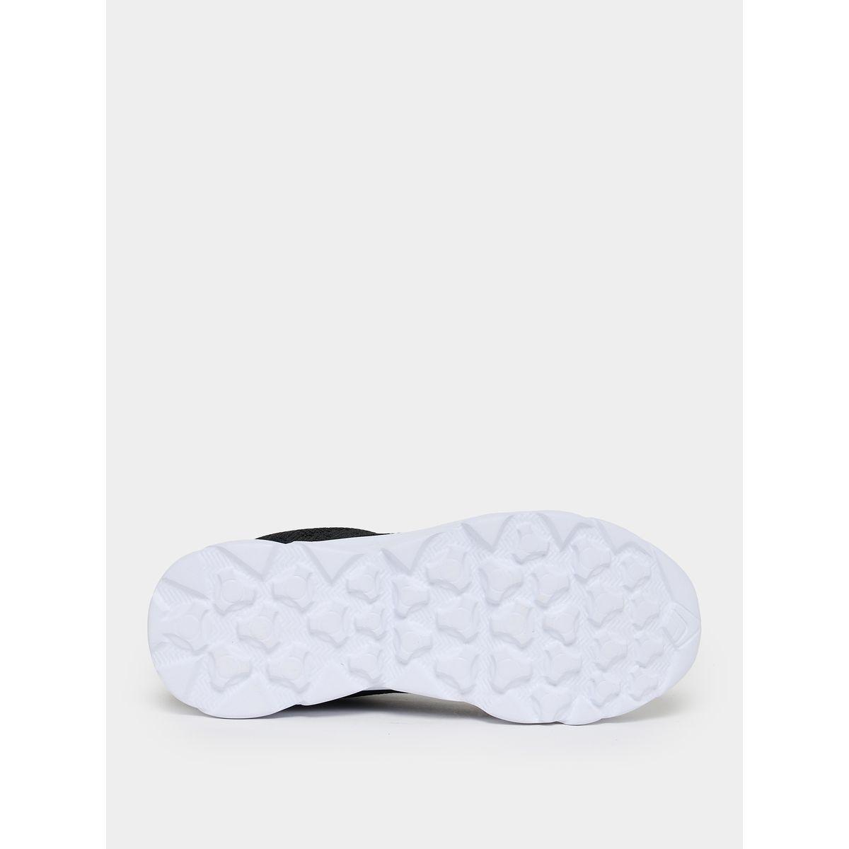 حذاء سنيكرز بتفاصيل شبكية ورباط غلق-women-shoes-sneakers-image-7