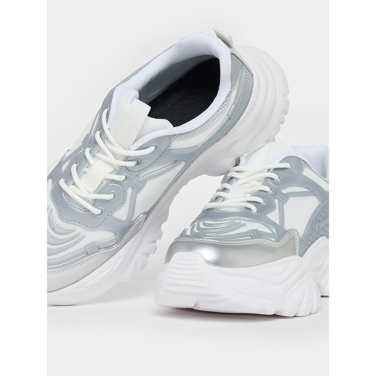 حذاء سنيكرز بنعل شانكي ورباط غلق-women-shoes-sneakers-image-4